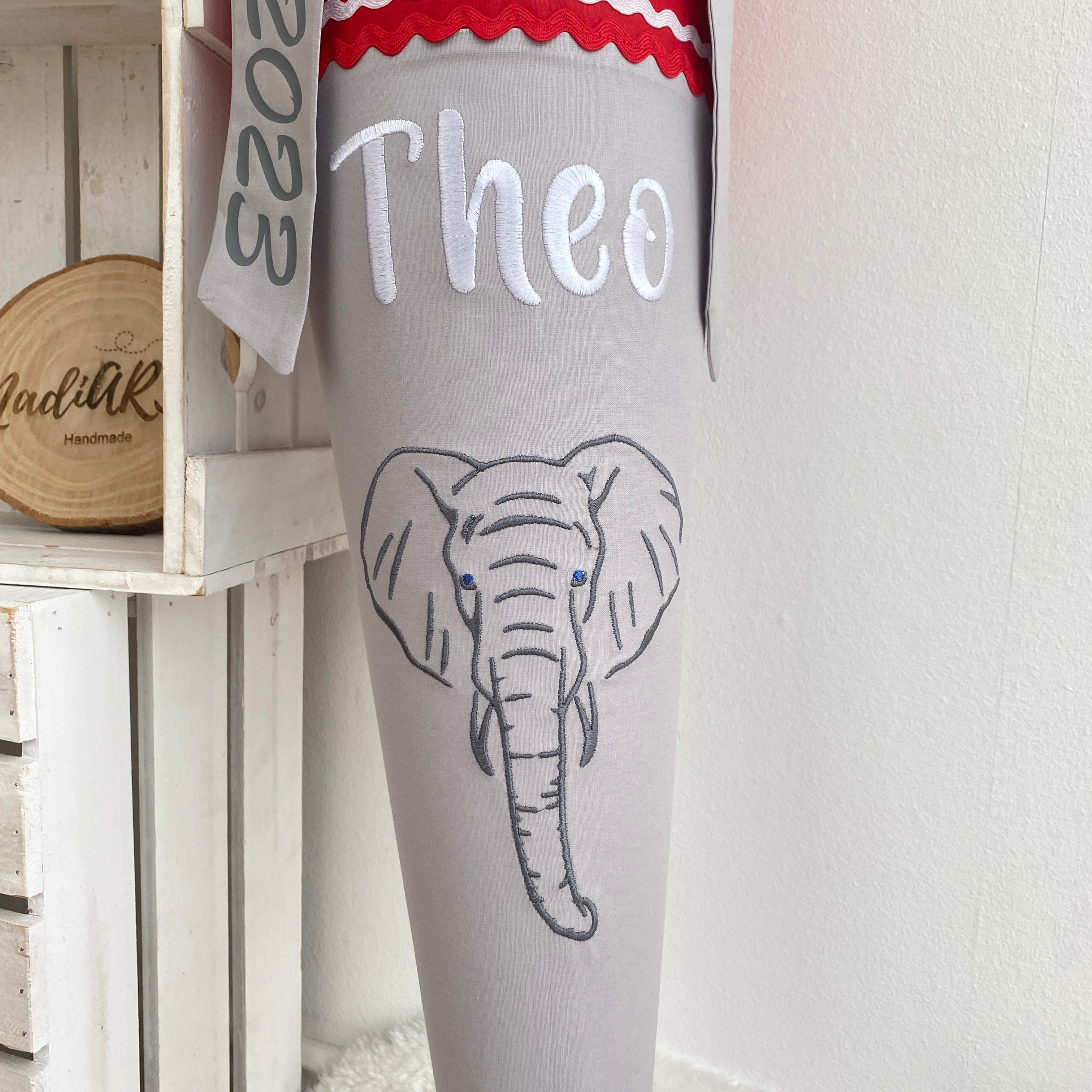 Schultüte Elefant in rot/grau