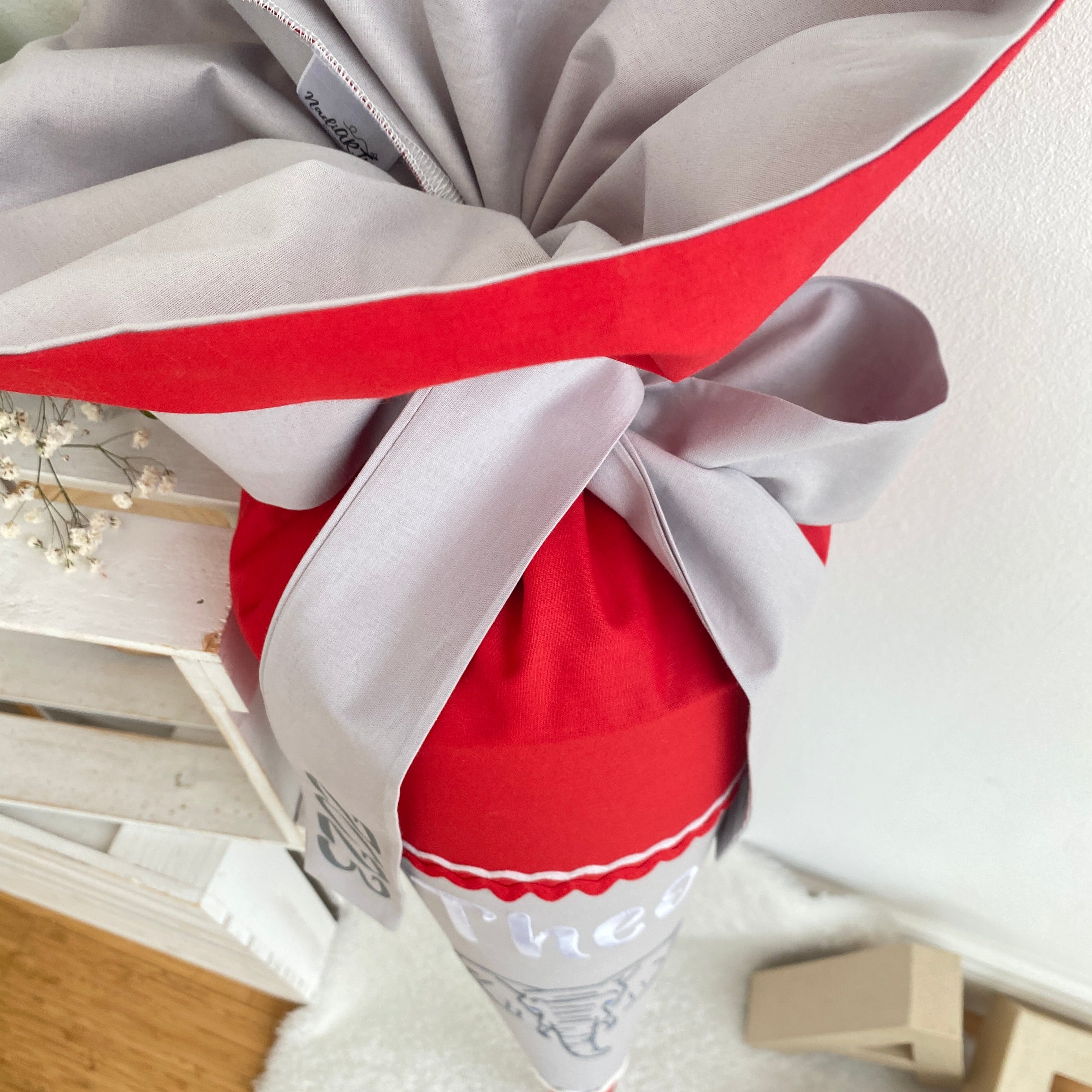 Schultüte Elefant in rot/grau