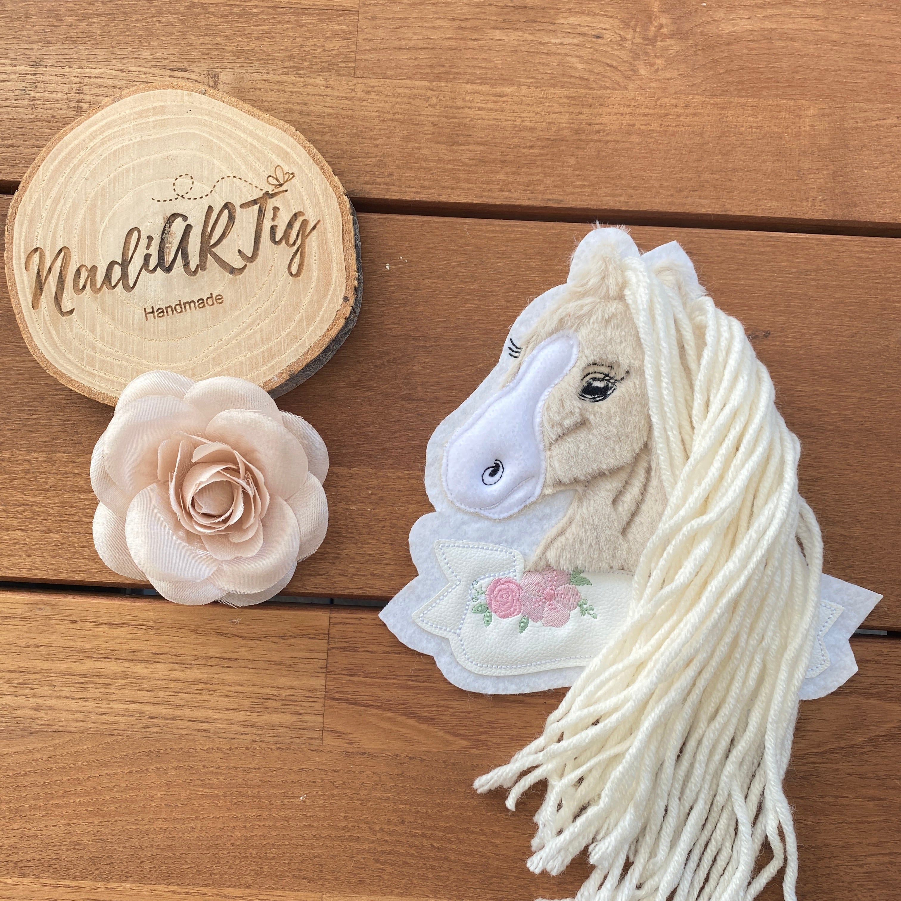 Pferd #3 Patch/Aufnäher - beige/beige