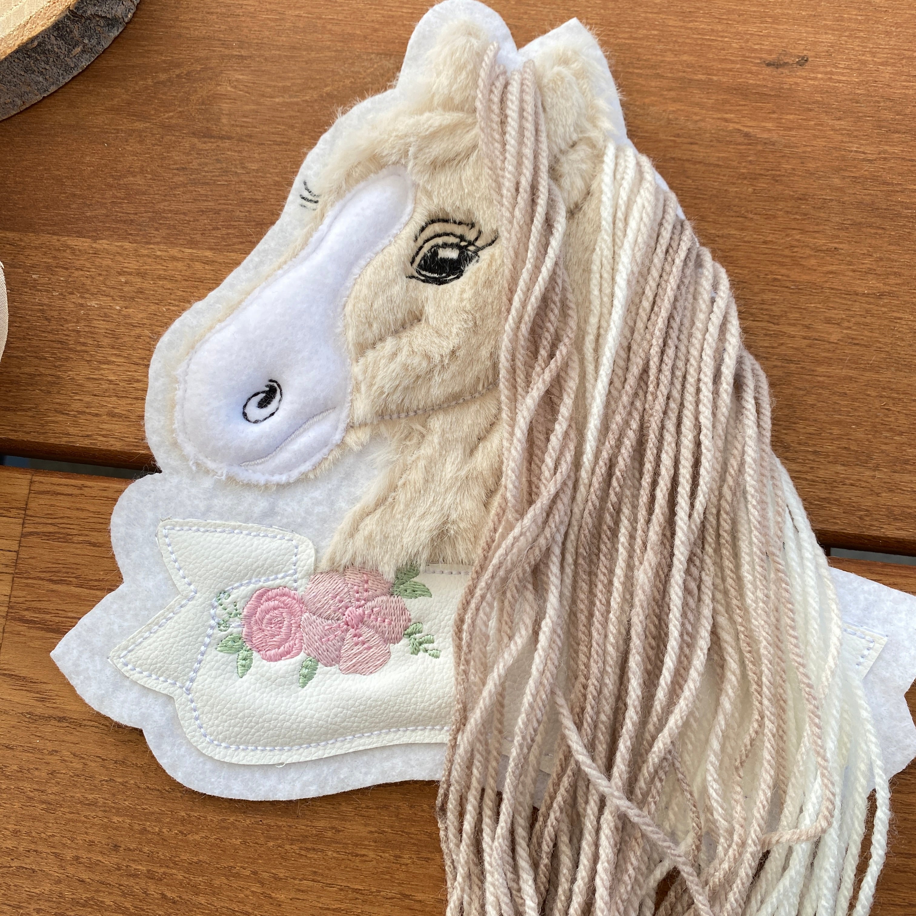 Pferd #5 Patch/Aufnäher - beige/puder