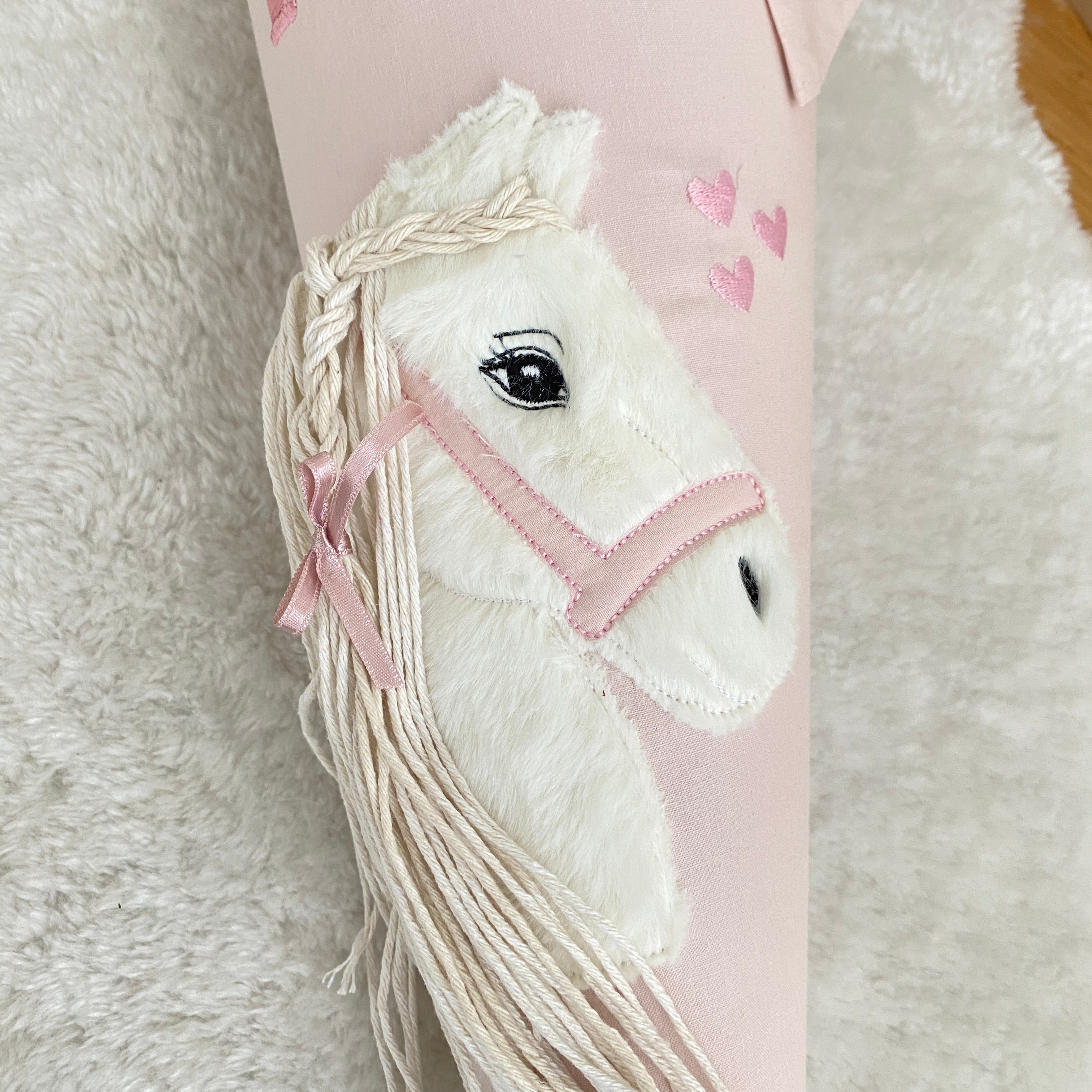 Schultüte Pferd mit Wollmähne in cremebeige/puderrosé