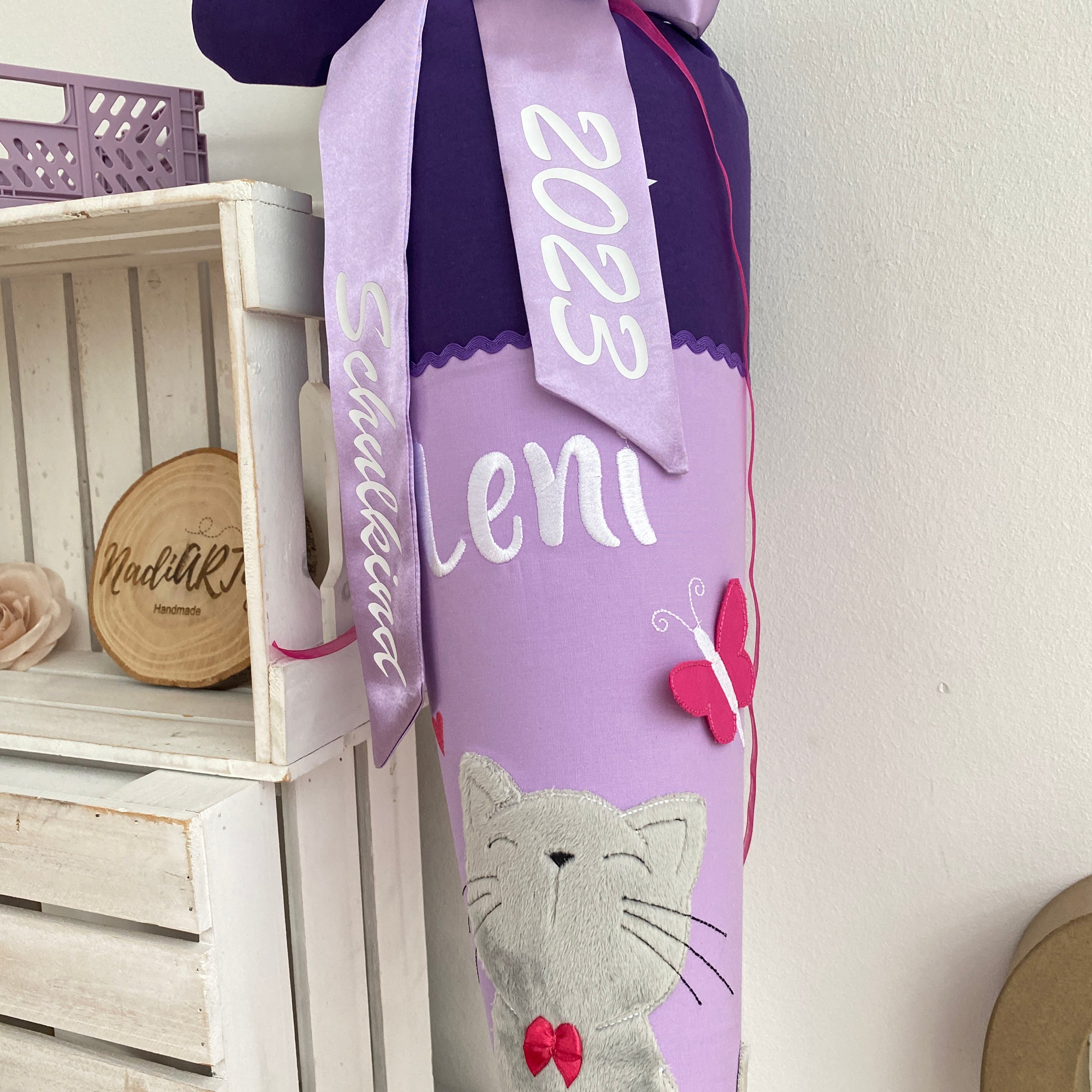 Katze & Schmetterling Schultüte in flieder lila