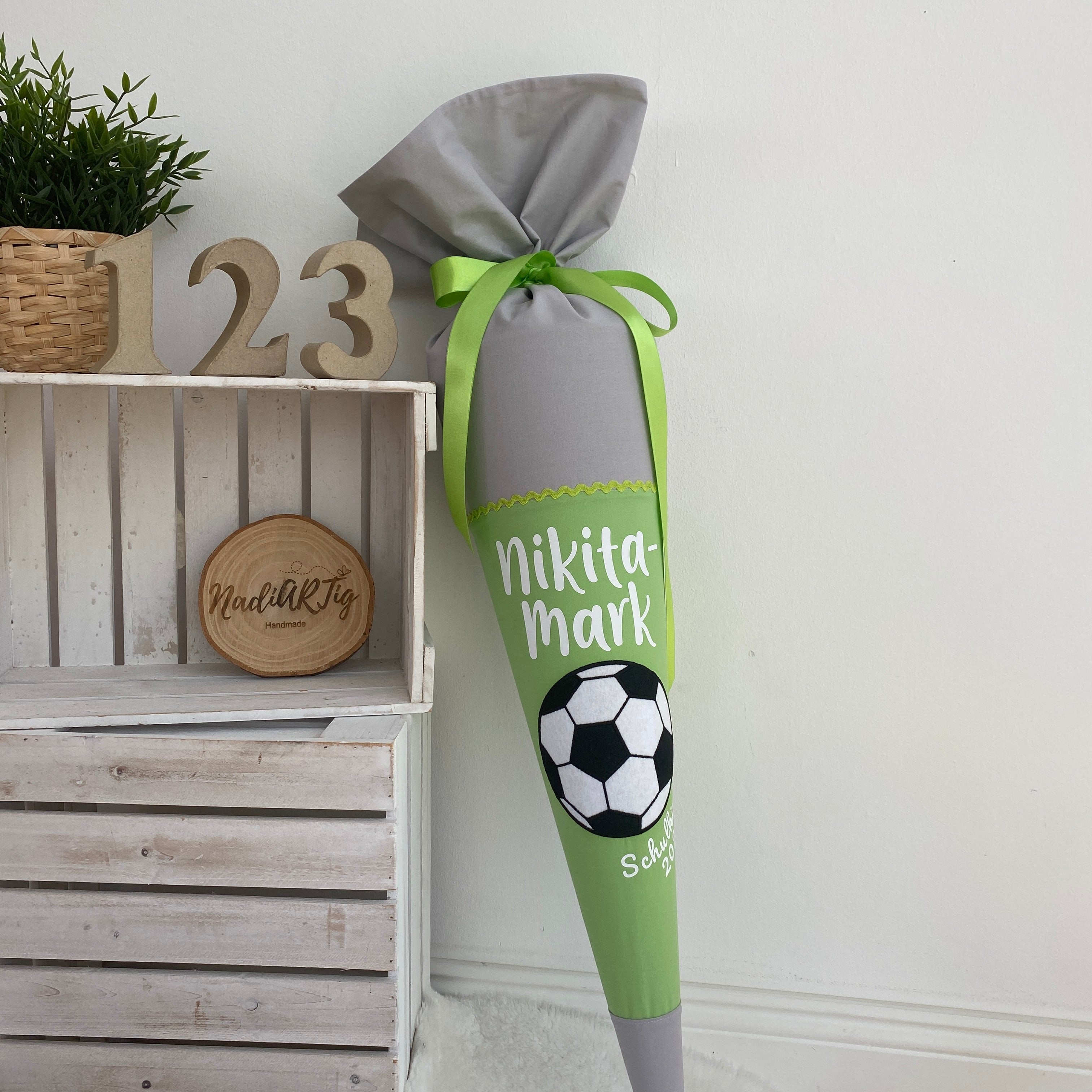 Schultüte Fußball in grau/grün