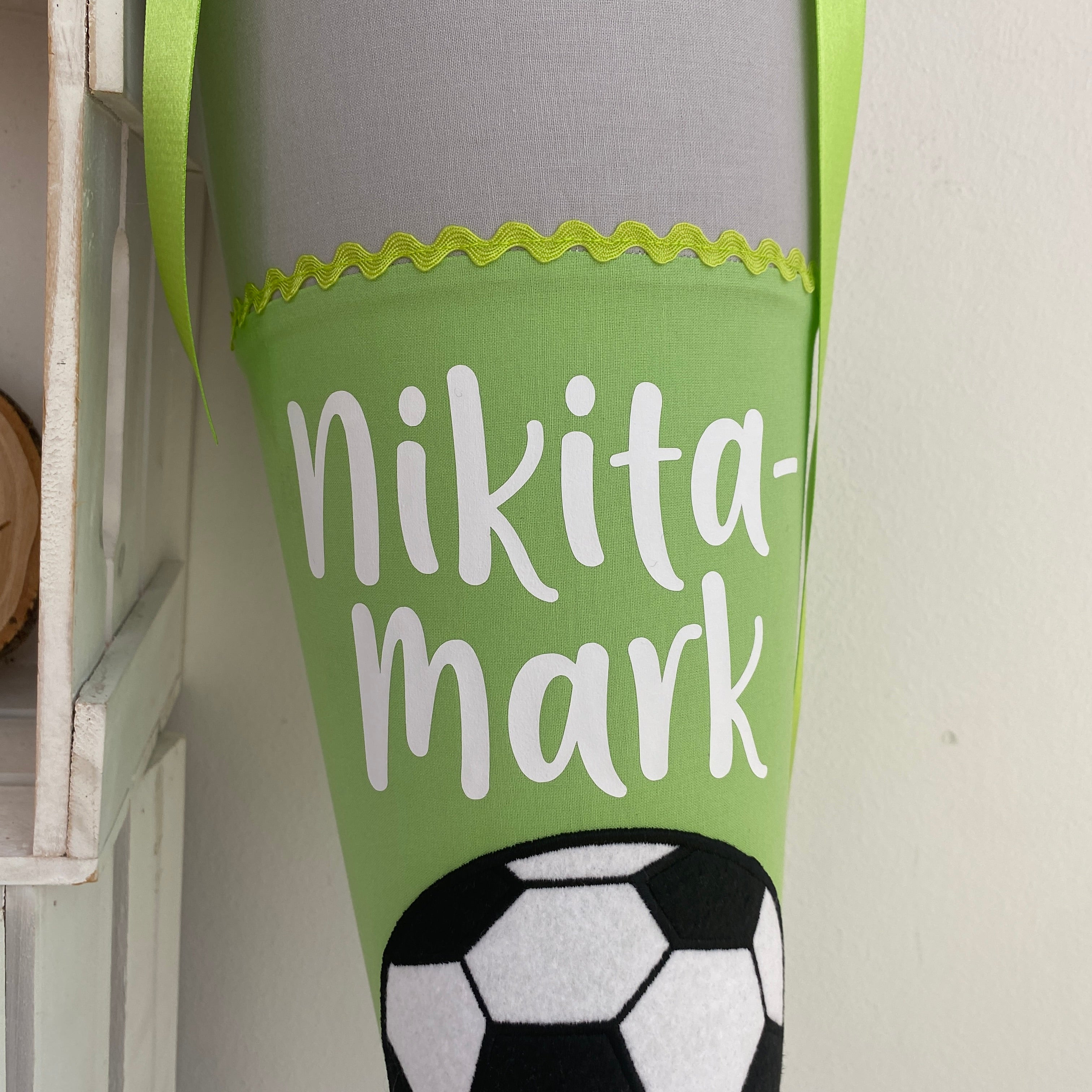 Schultüte Fußball in grau/grün