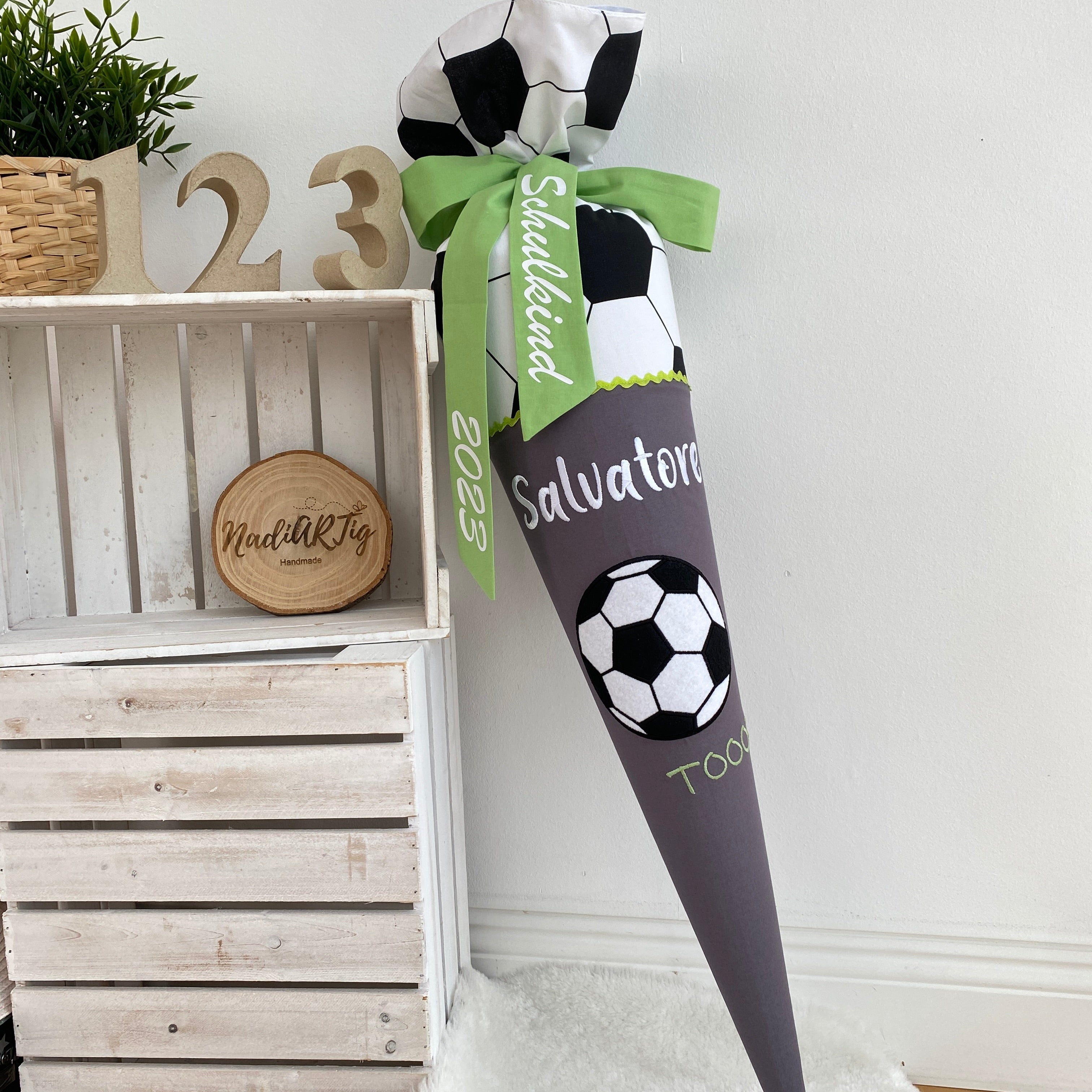 Schultüte Fußball in grün/anthrazit