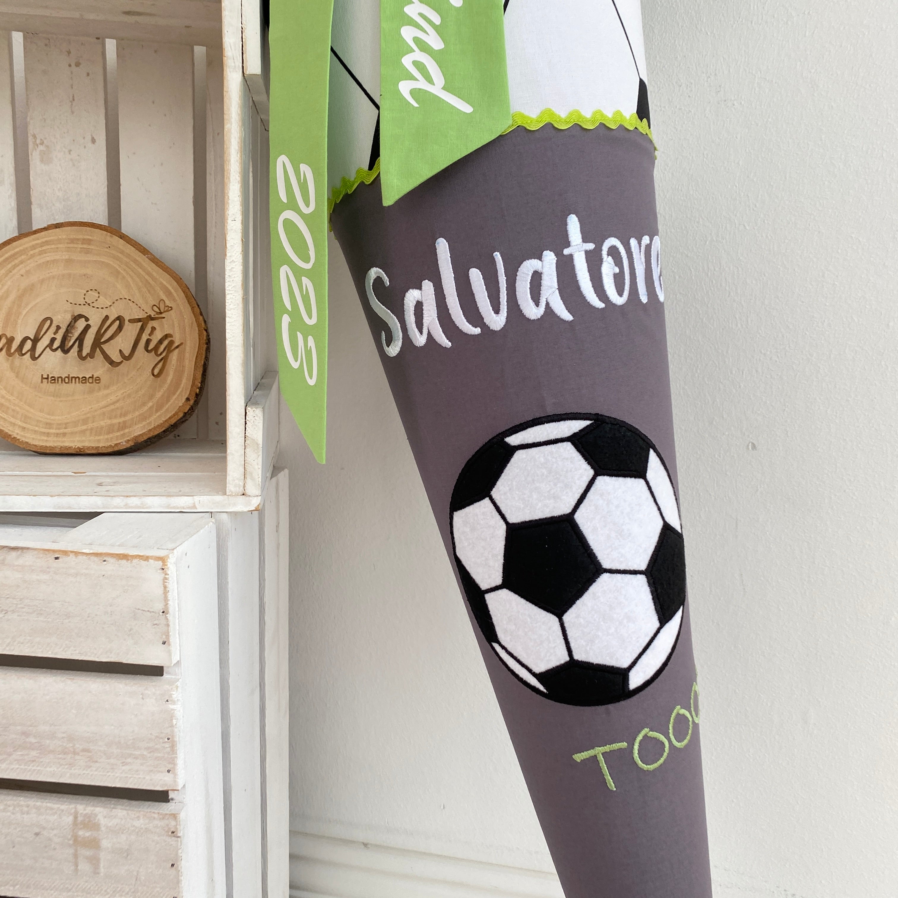 Schultüte Fußball in grün/anthrazit