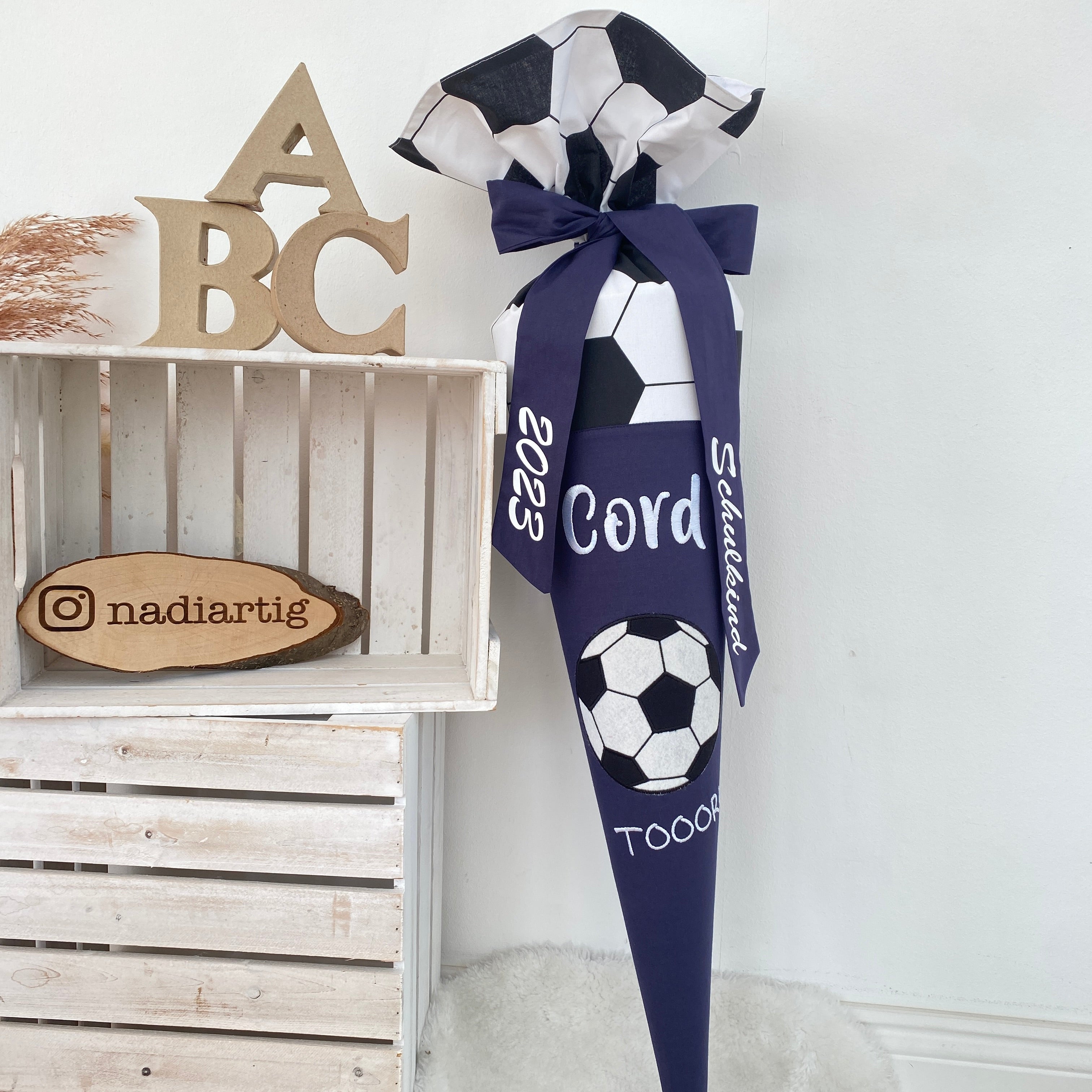 Schultüte Fußball in dunkelblau