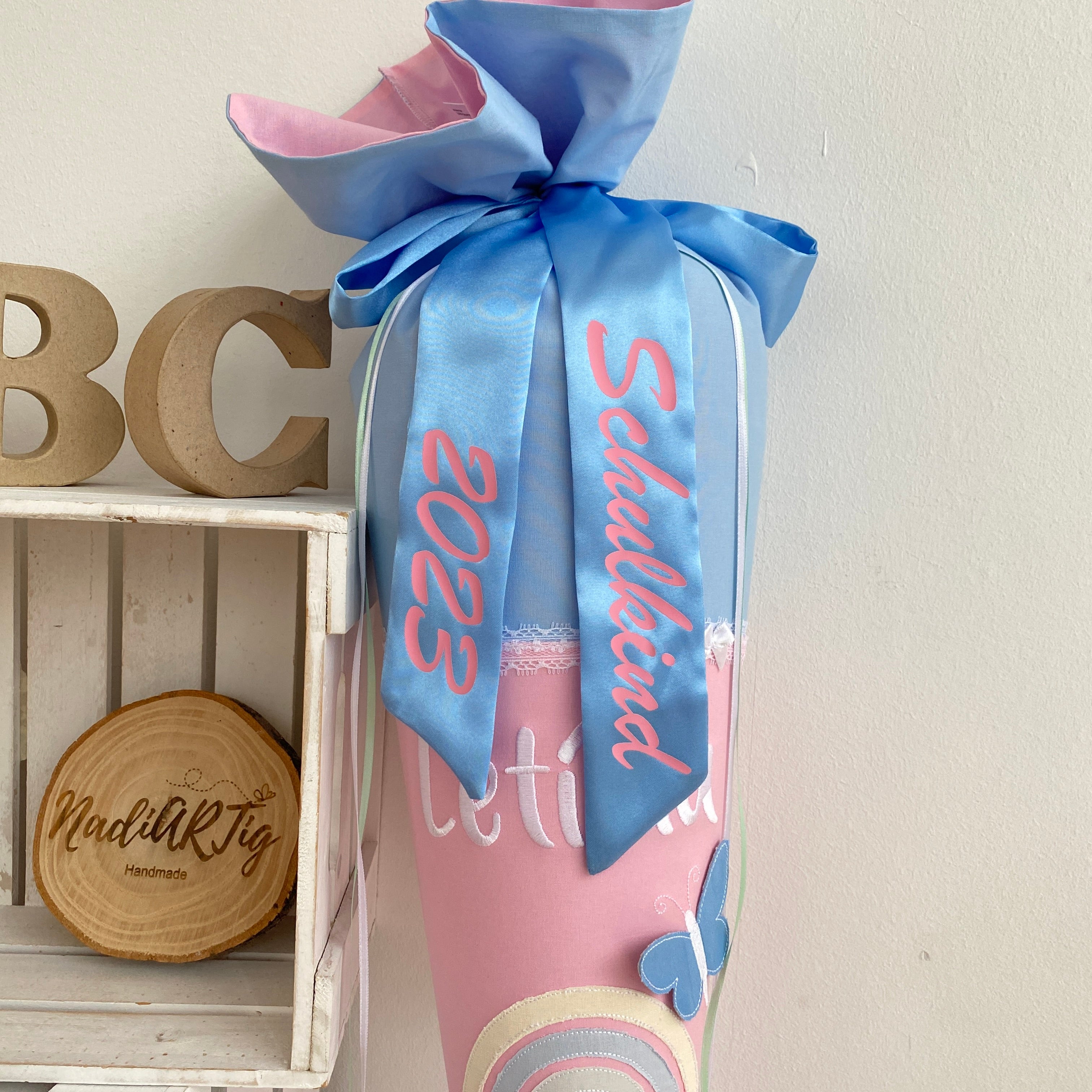 Satin-Stoffschleife für die Schultüte | Schultütenschleife mit Namen