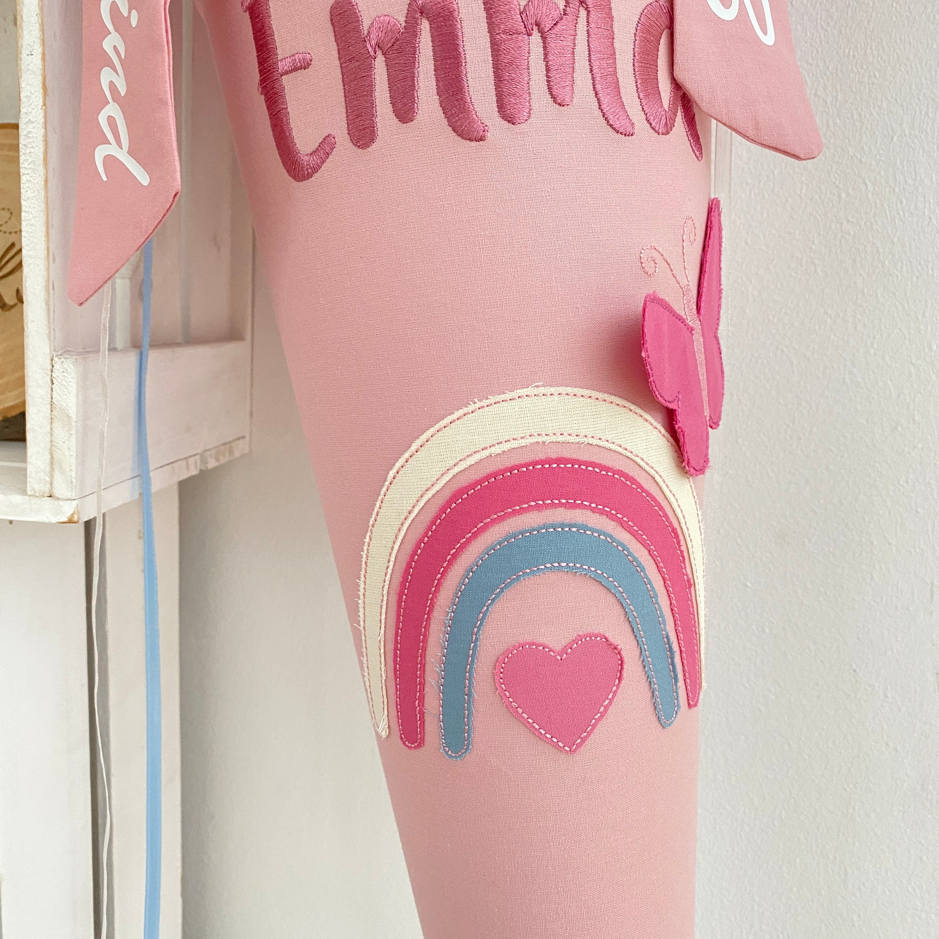 Schultüte mit Regenbogen & Schmetterling beere/puderrosa