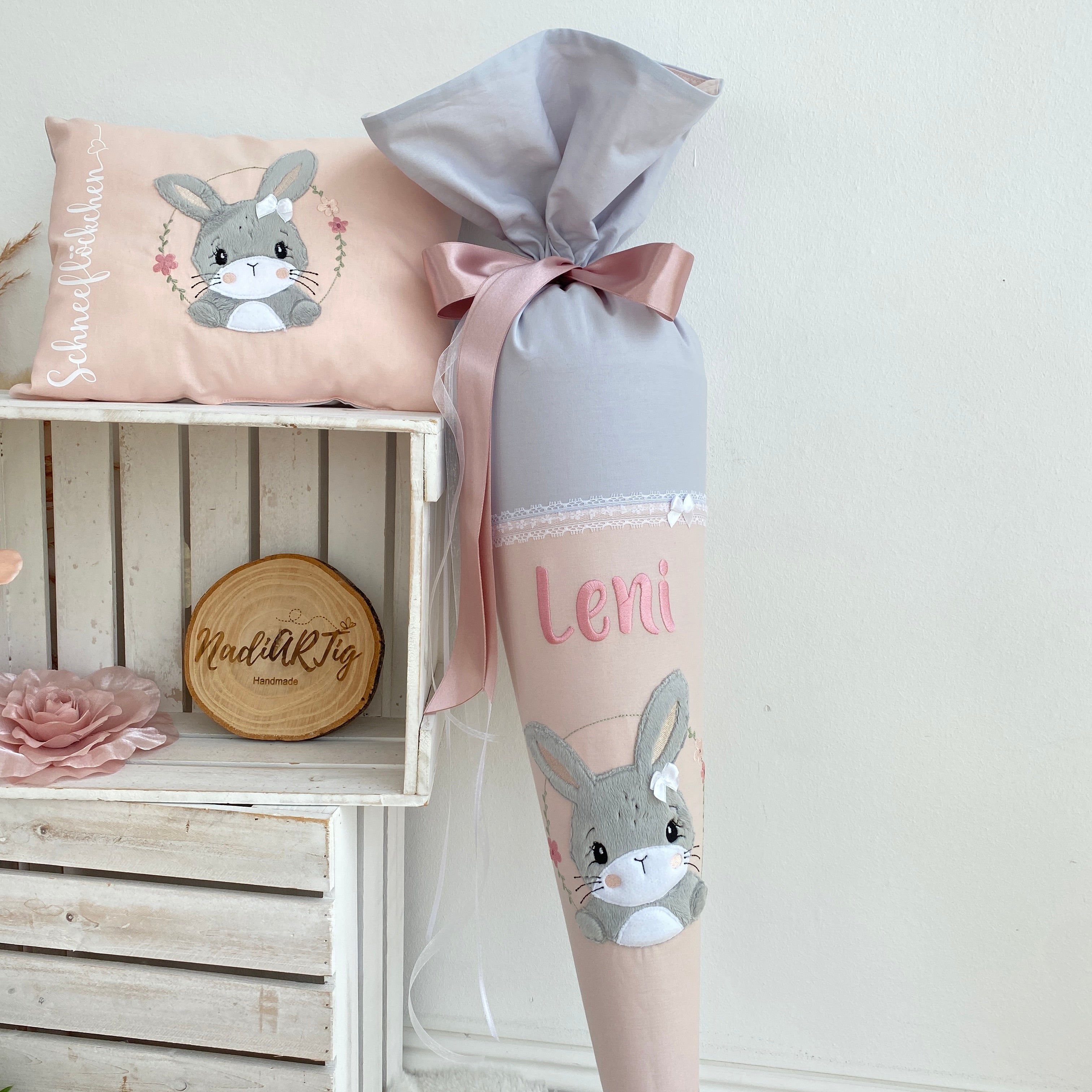 Schultüte Hasenmädchen in hellgrau/puderrosé