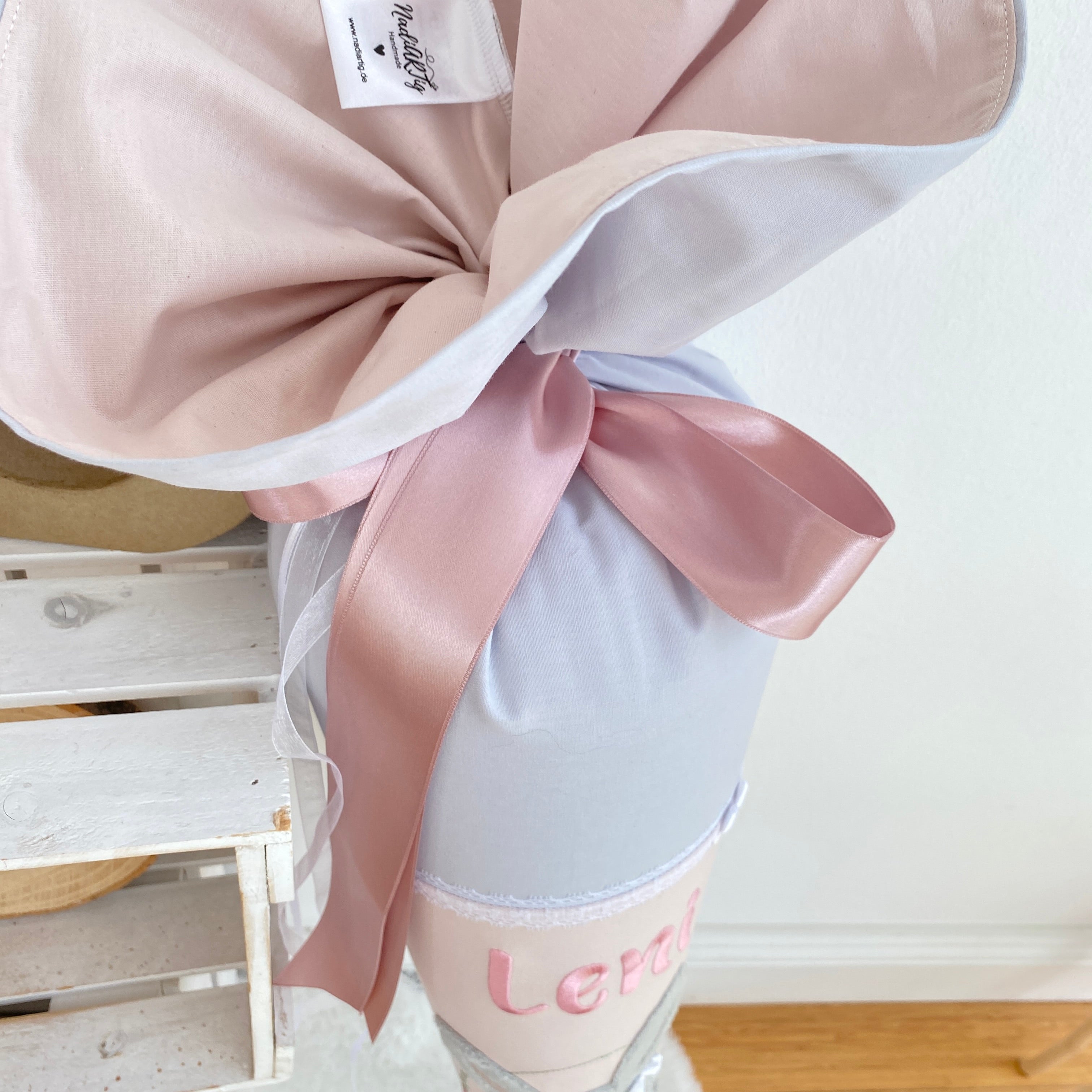 Schultüte Hasenmädchen in hellgrau/puderrosé