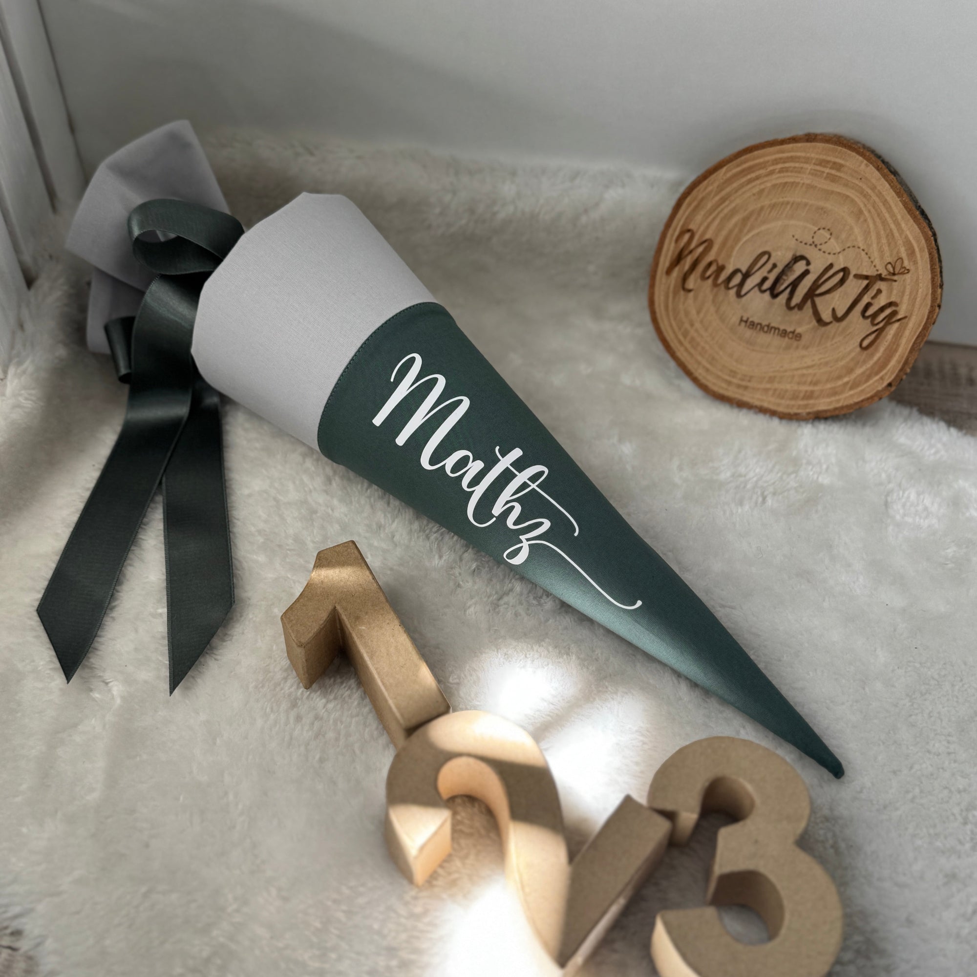 Geschwister-Schultüte mit Namen in dusty green