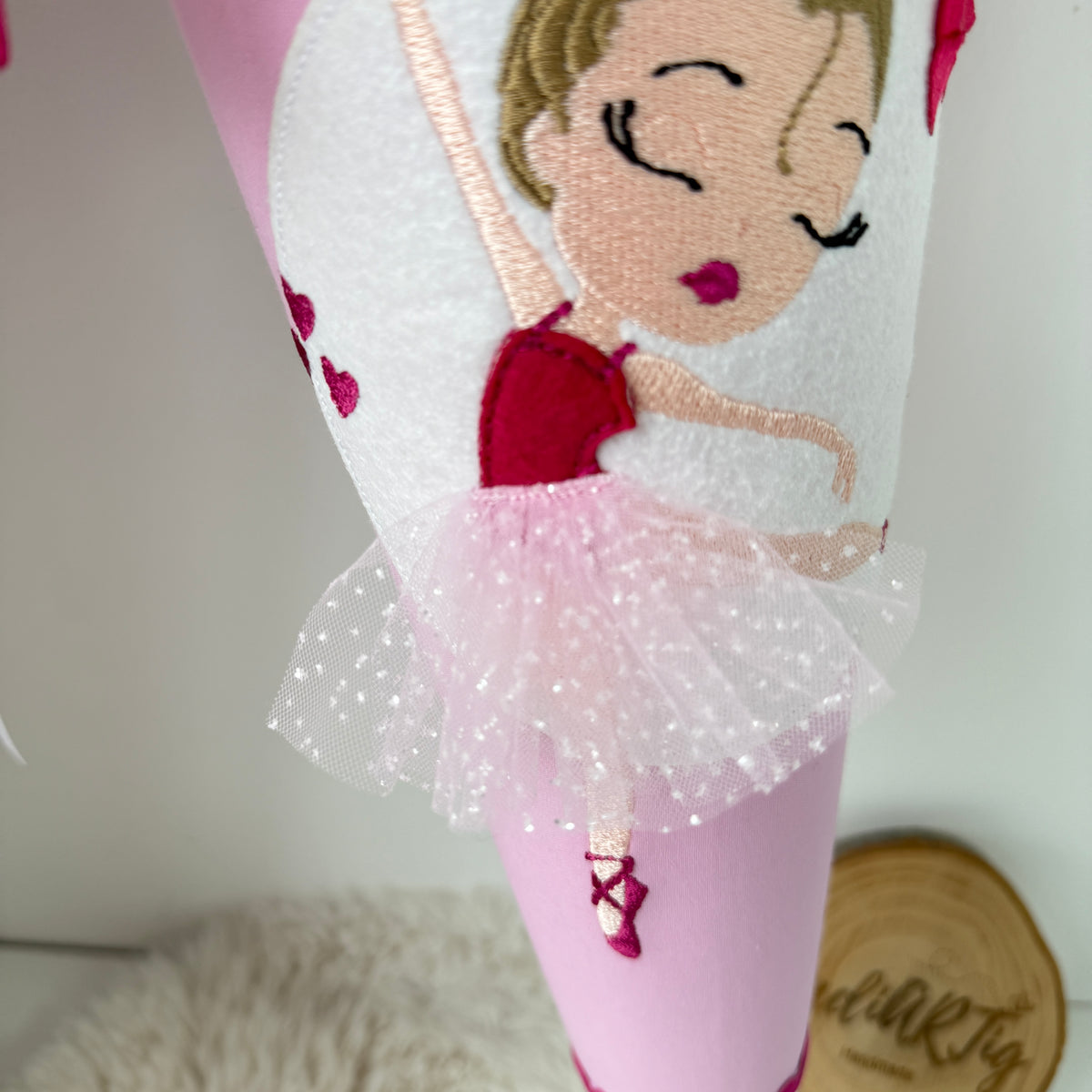 Schultüte mit tanzender Ballerina in pink
