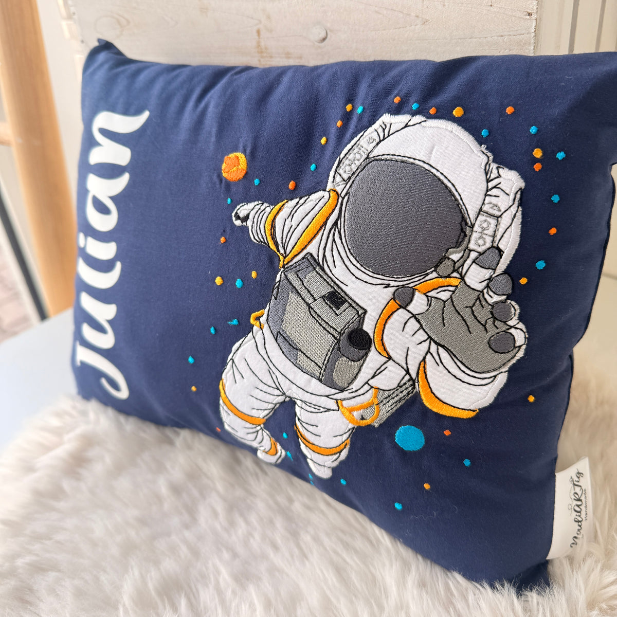 Namenskissen Astronaut mit Wunschnamen - dunkelblau