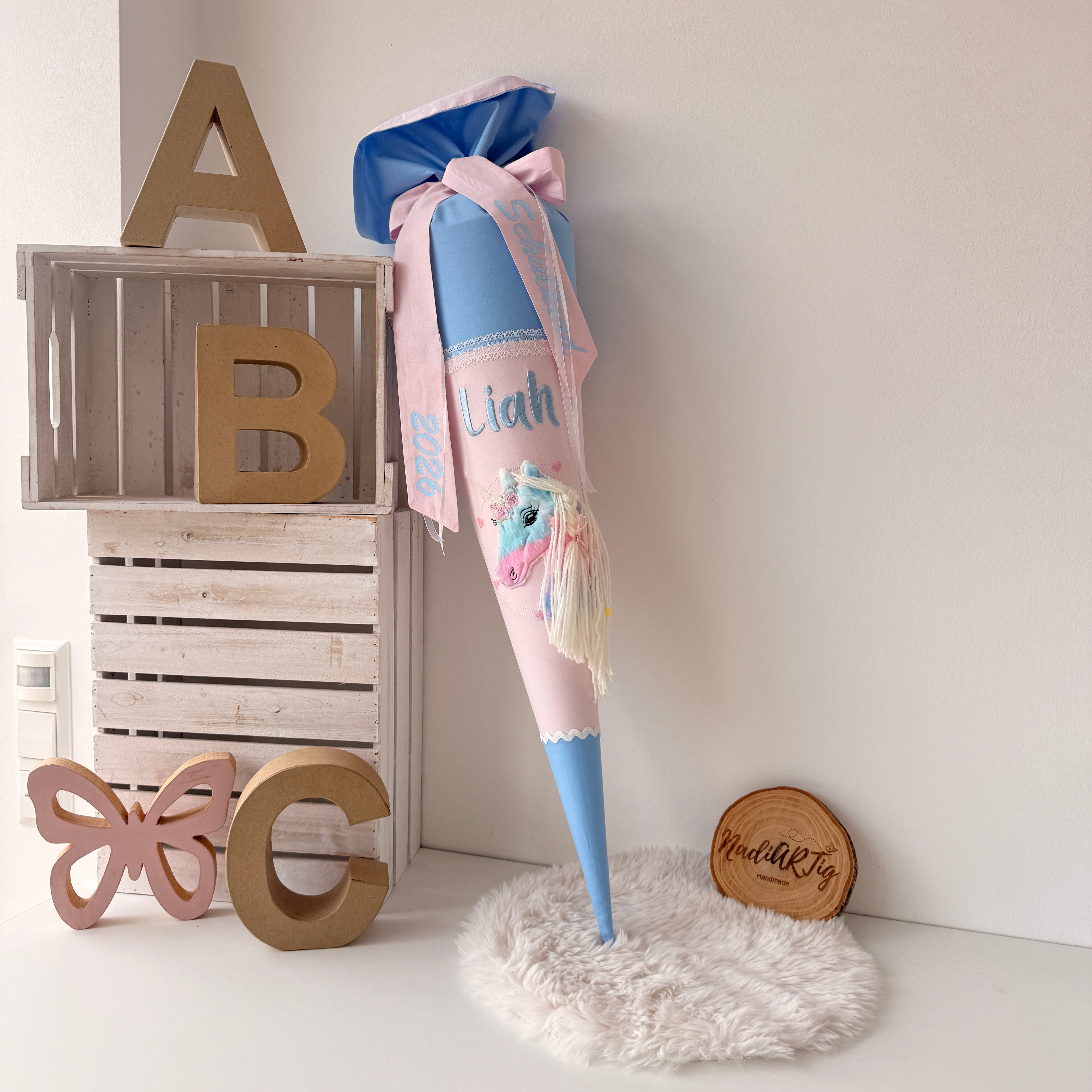 Schultüte buntes Einhorn mit glitzer Mähne in blau/rosé