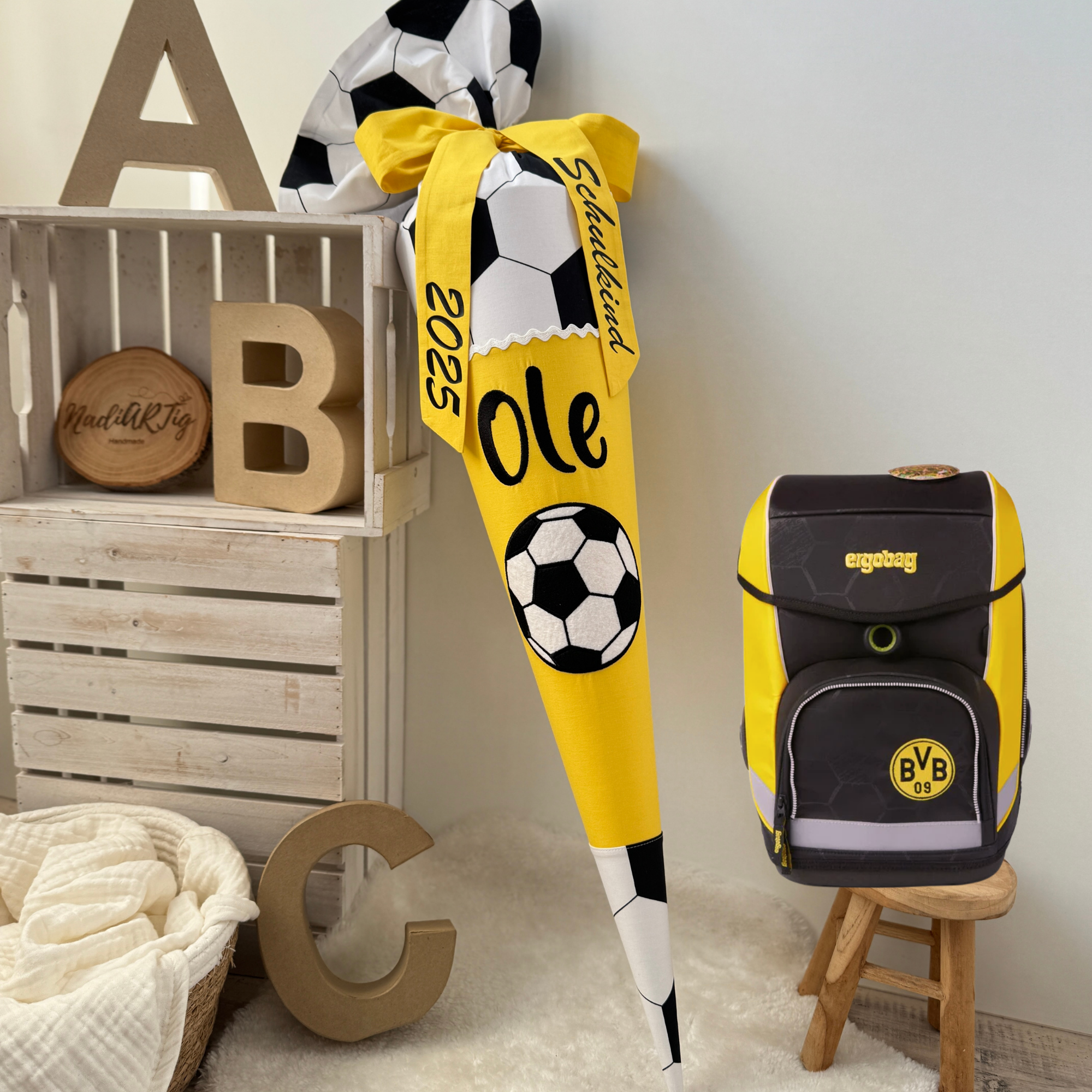 Schultüte Fußball in gelb