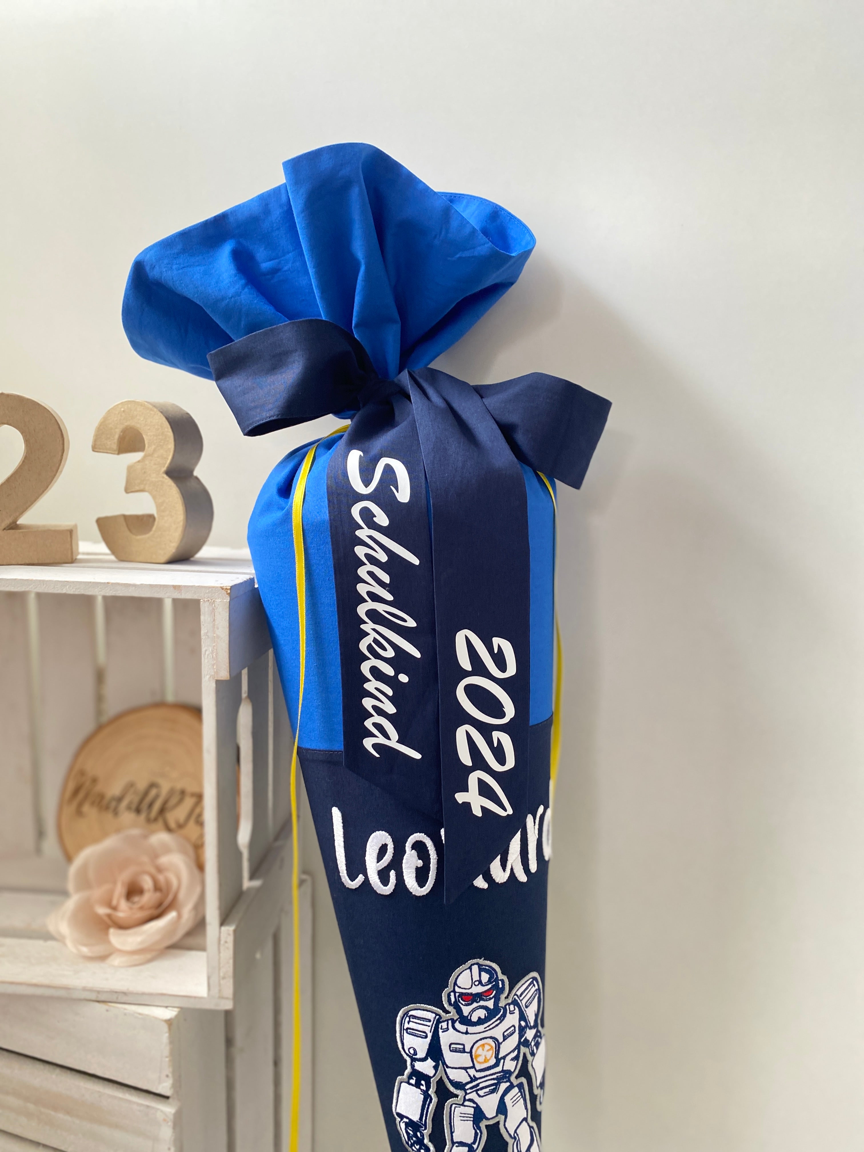 Schultüte Roboter in royalblau/dunkelblau