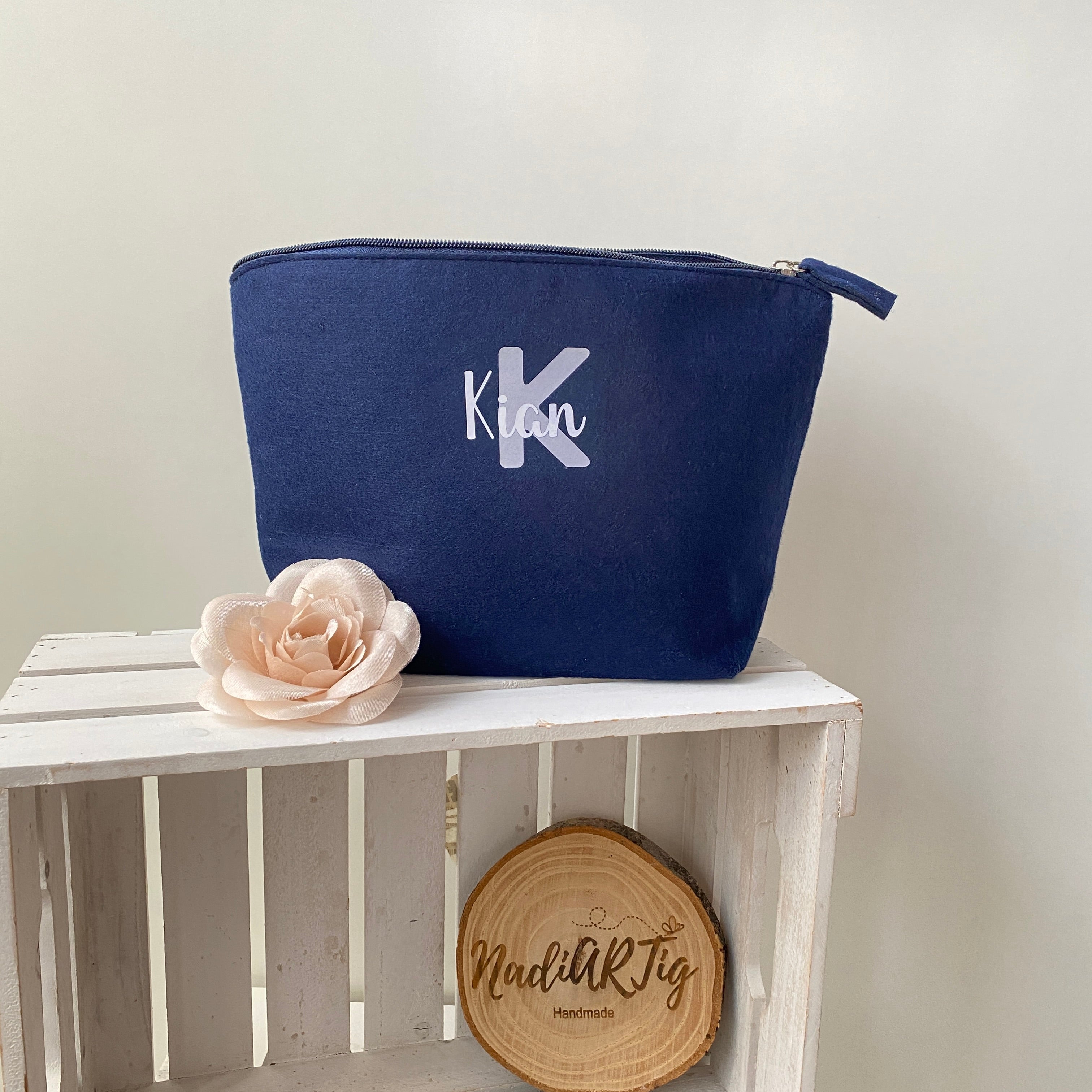 Kosmetiktasche Filz dunkelblau mit Wunschnamen - Geschenk Mann