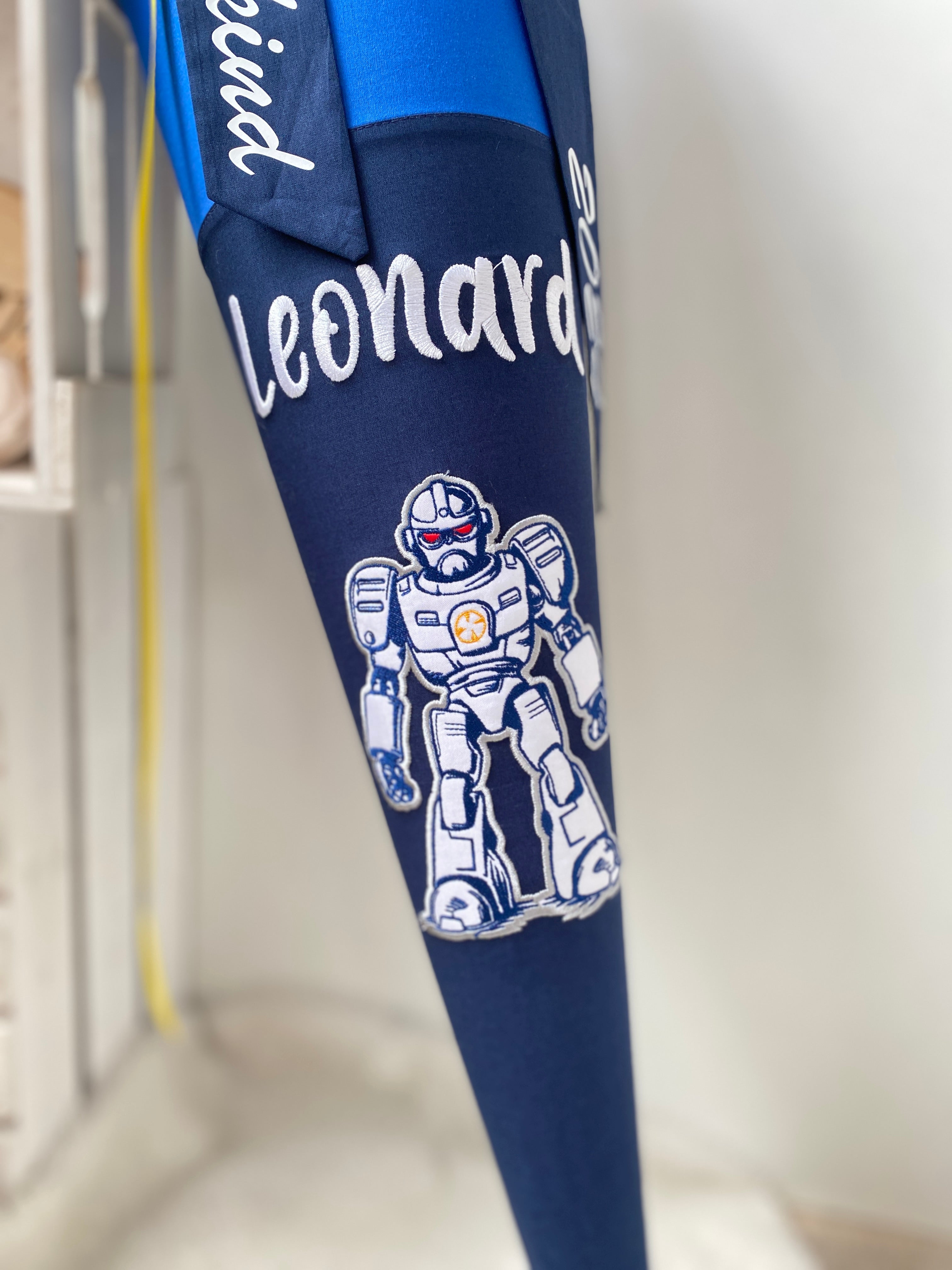 Schultüte Roboter in royalblau/dunkelblau