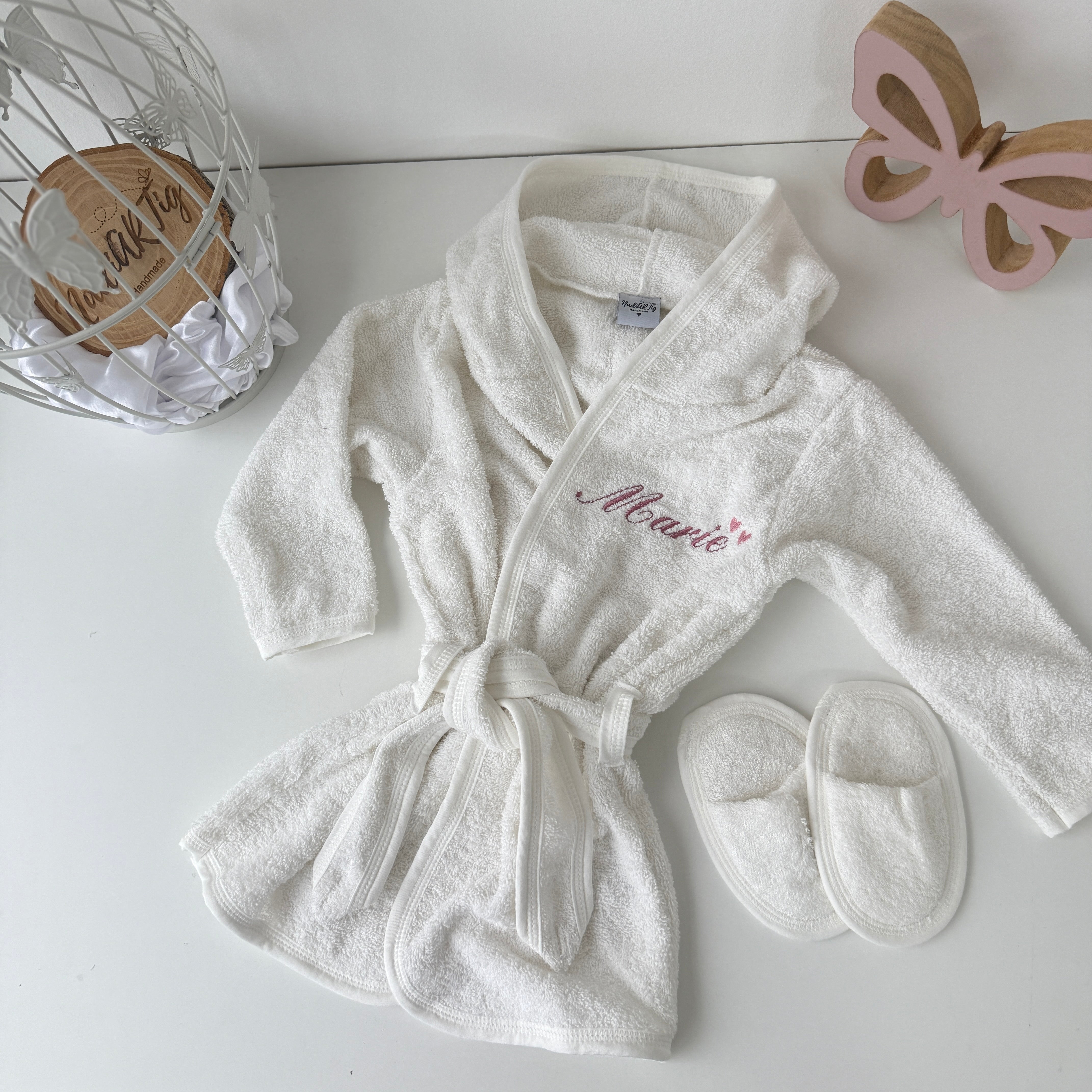 Kinderbademantel mit Namen & Initiale – Weiß (1–3 Jahre)