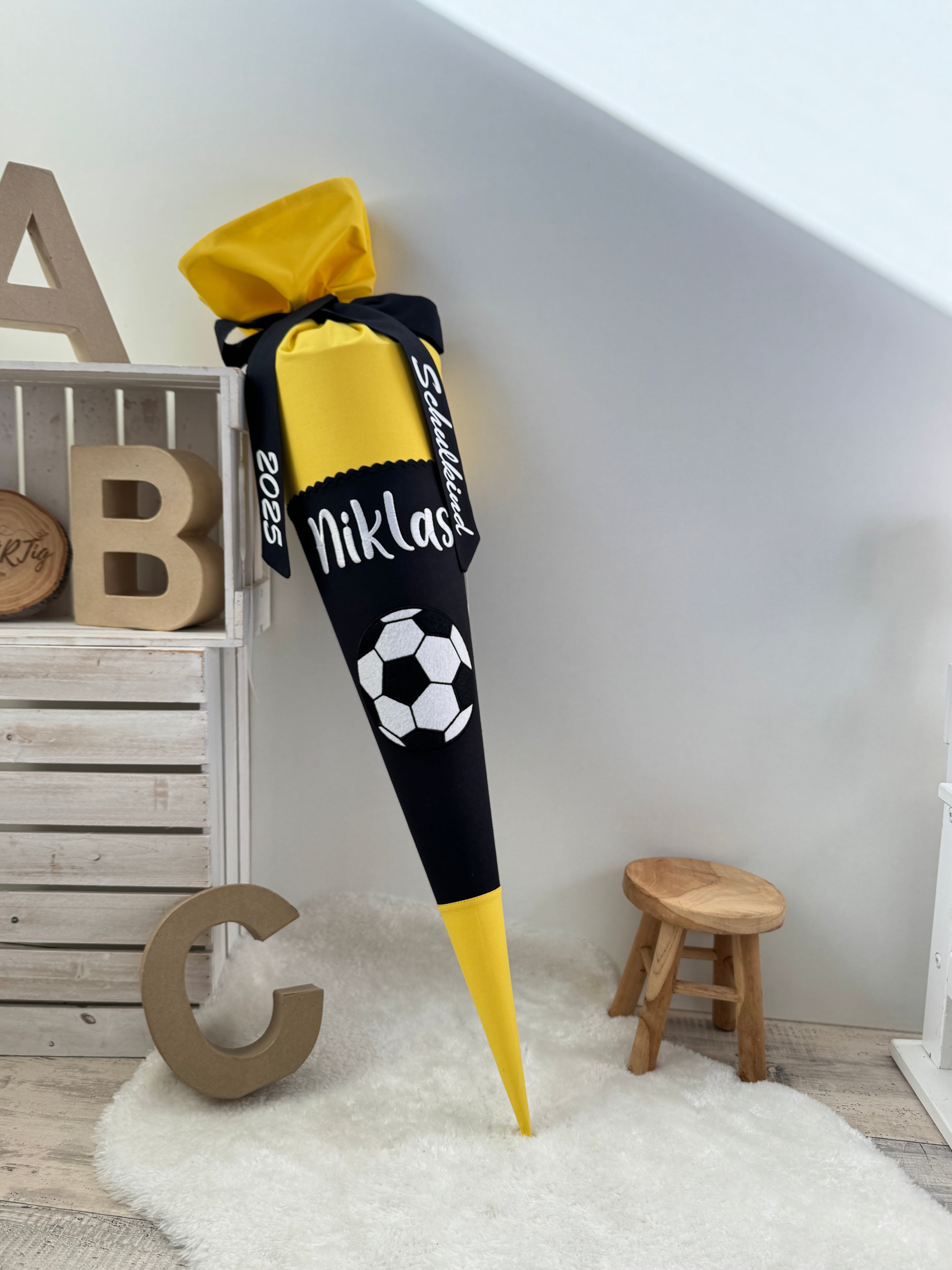 Schultüte Fußball in gelb/schwarz