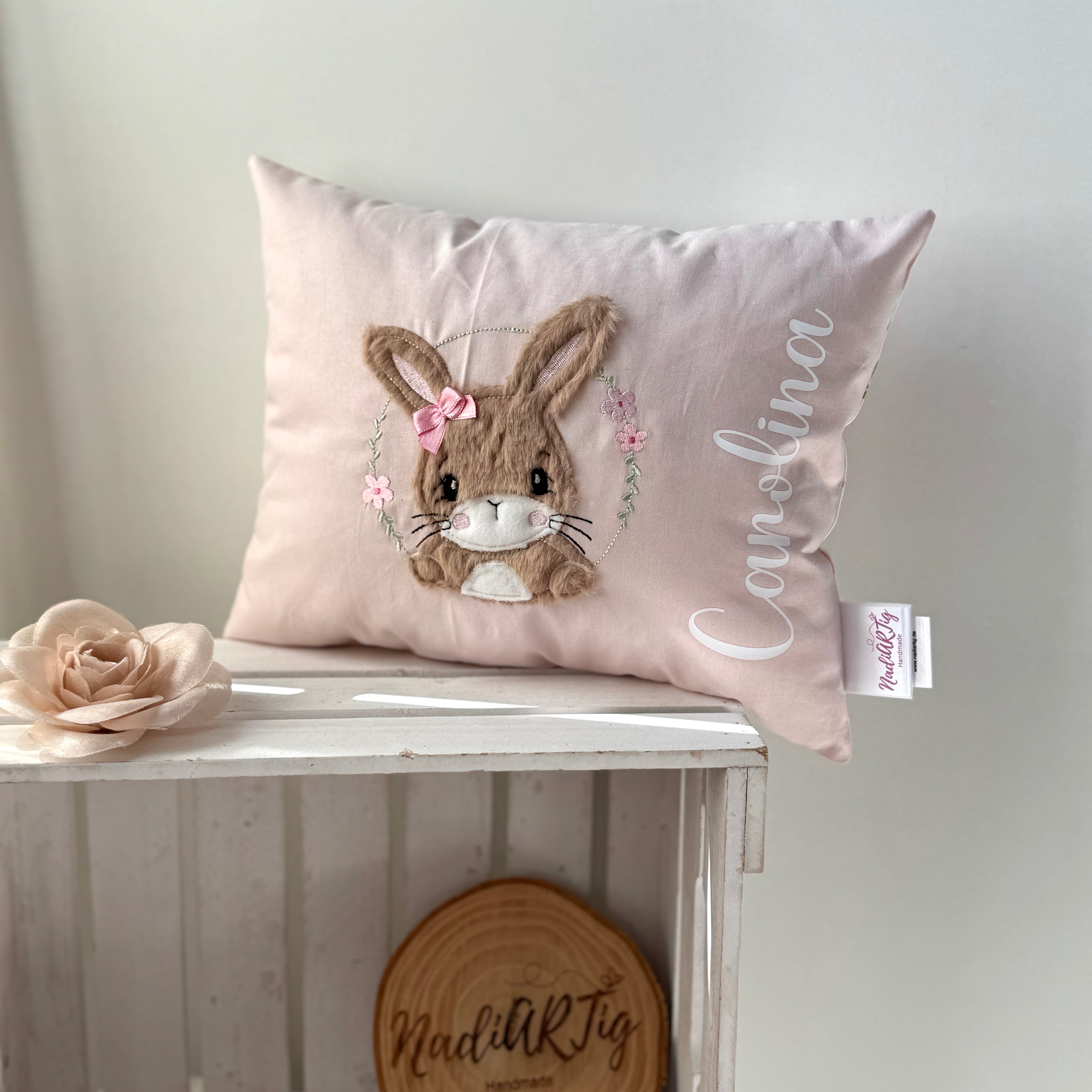 Kissen Hasenmädchen in Rosé