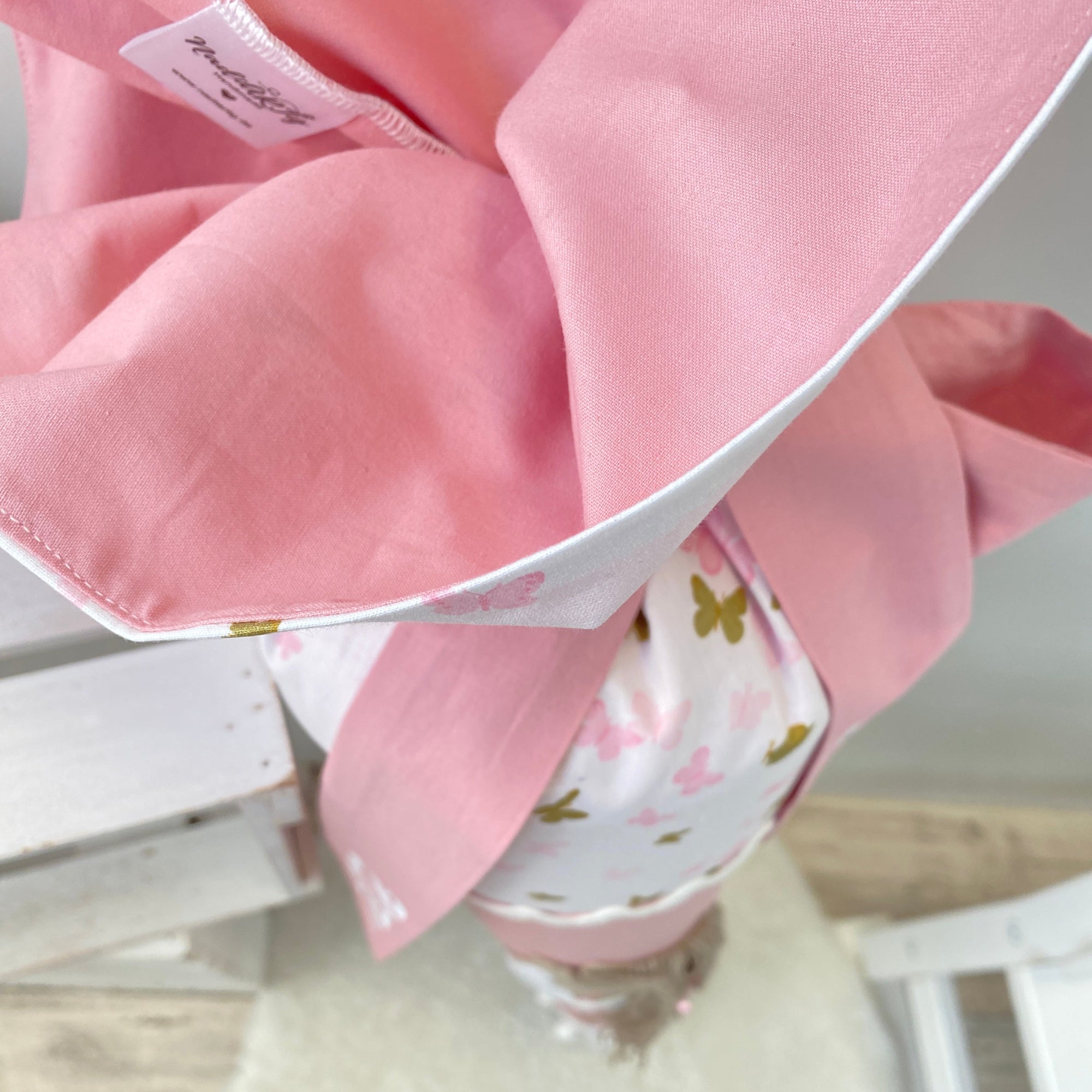 Schultüte Pferd mit Banner in altrosa/Schmetterling