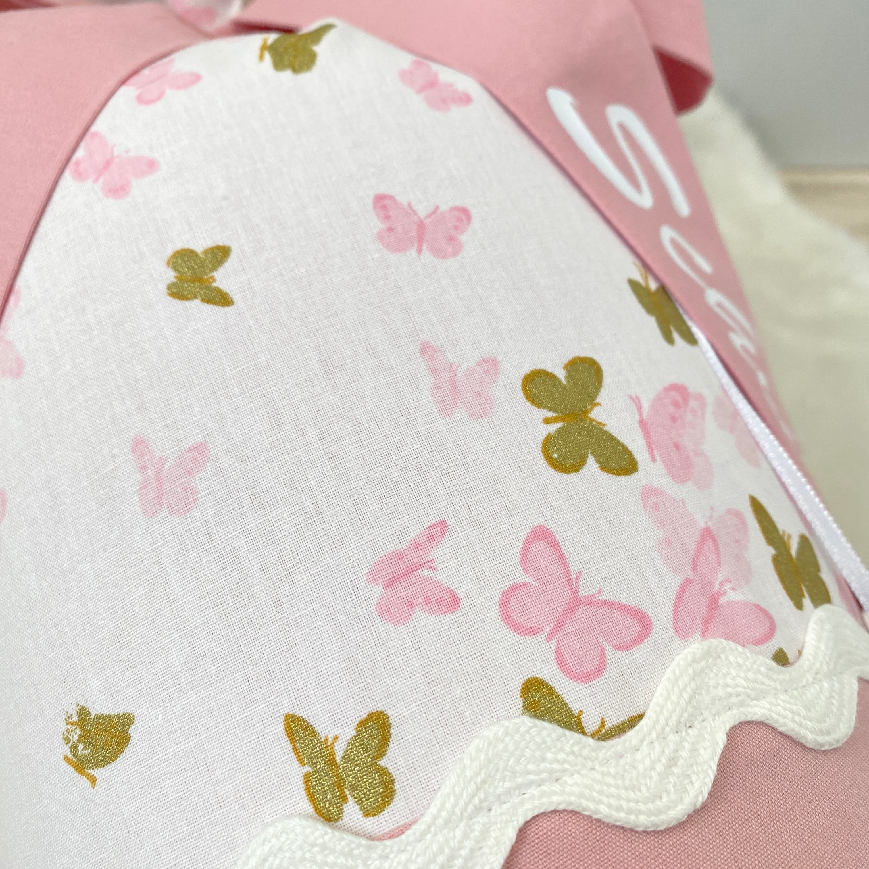 Schultüte Pferd mit Banner in altrosa/Schmetterling