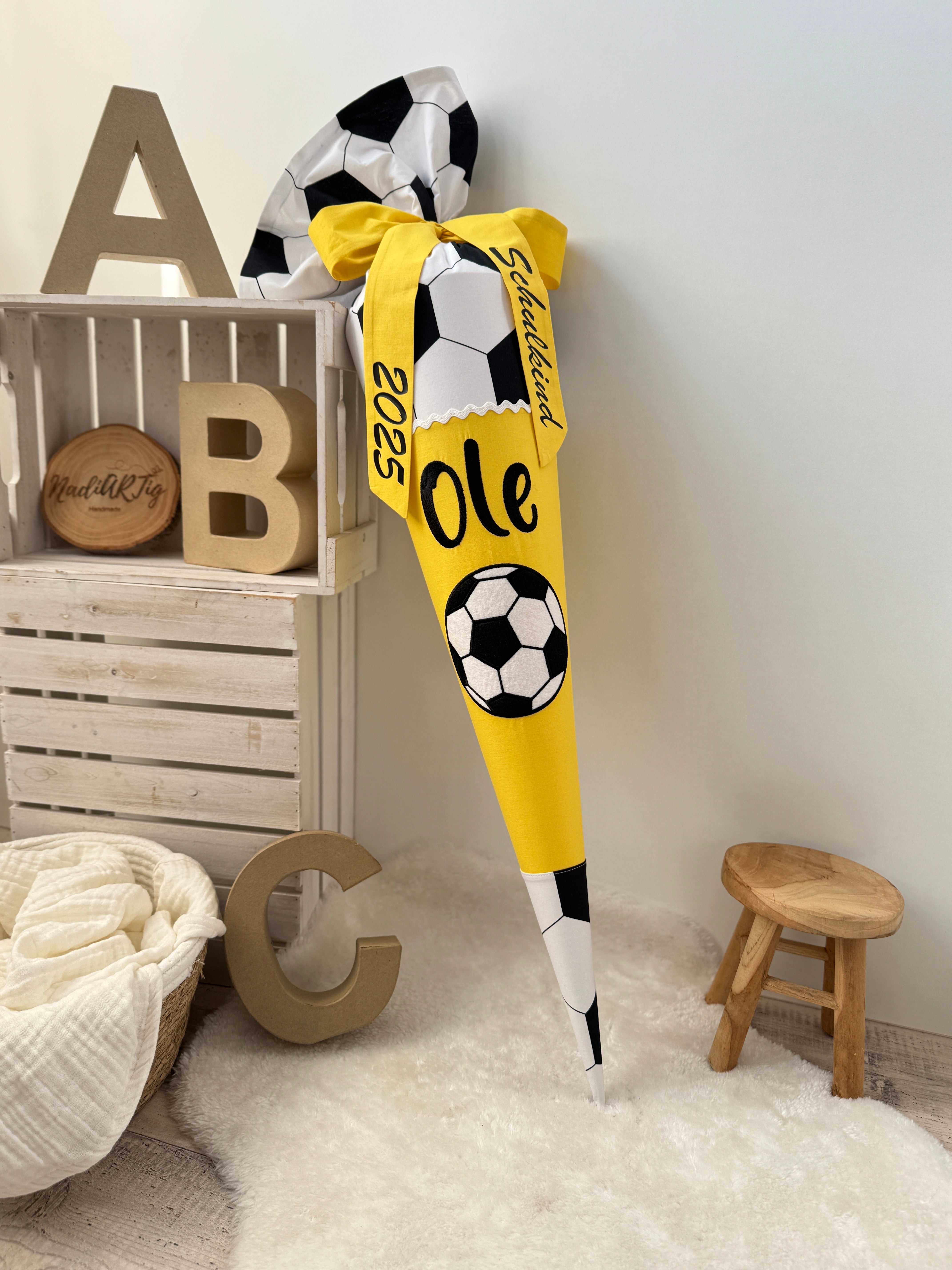 Schultüte Fußball in gelb