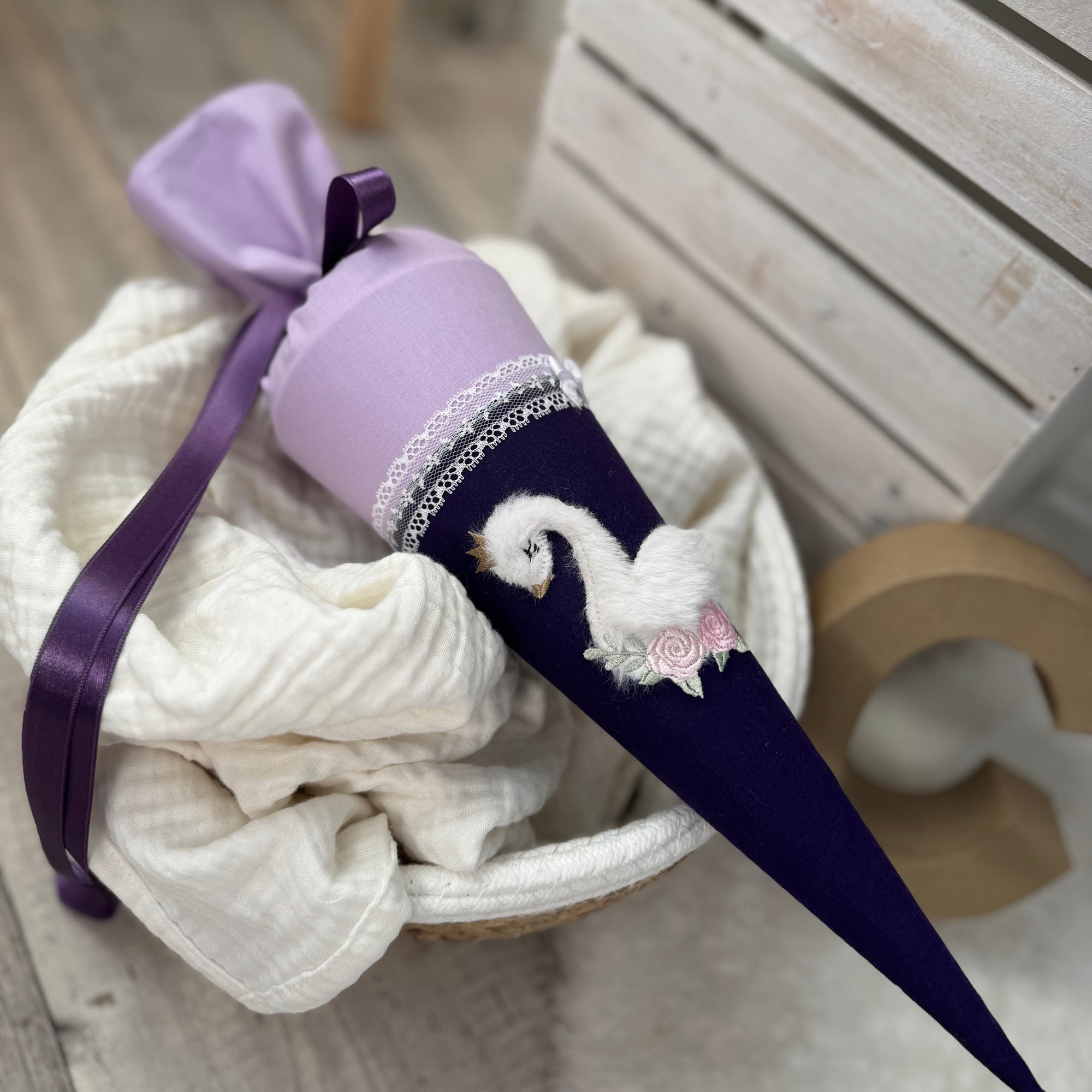 Geschwister-Schultüte Schwan in flieder/lila