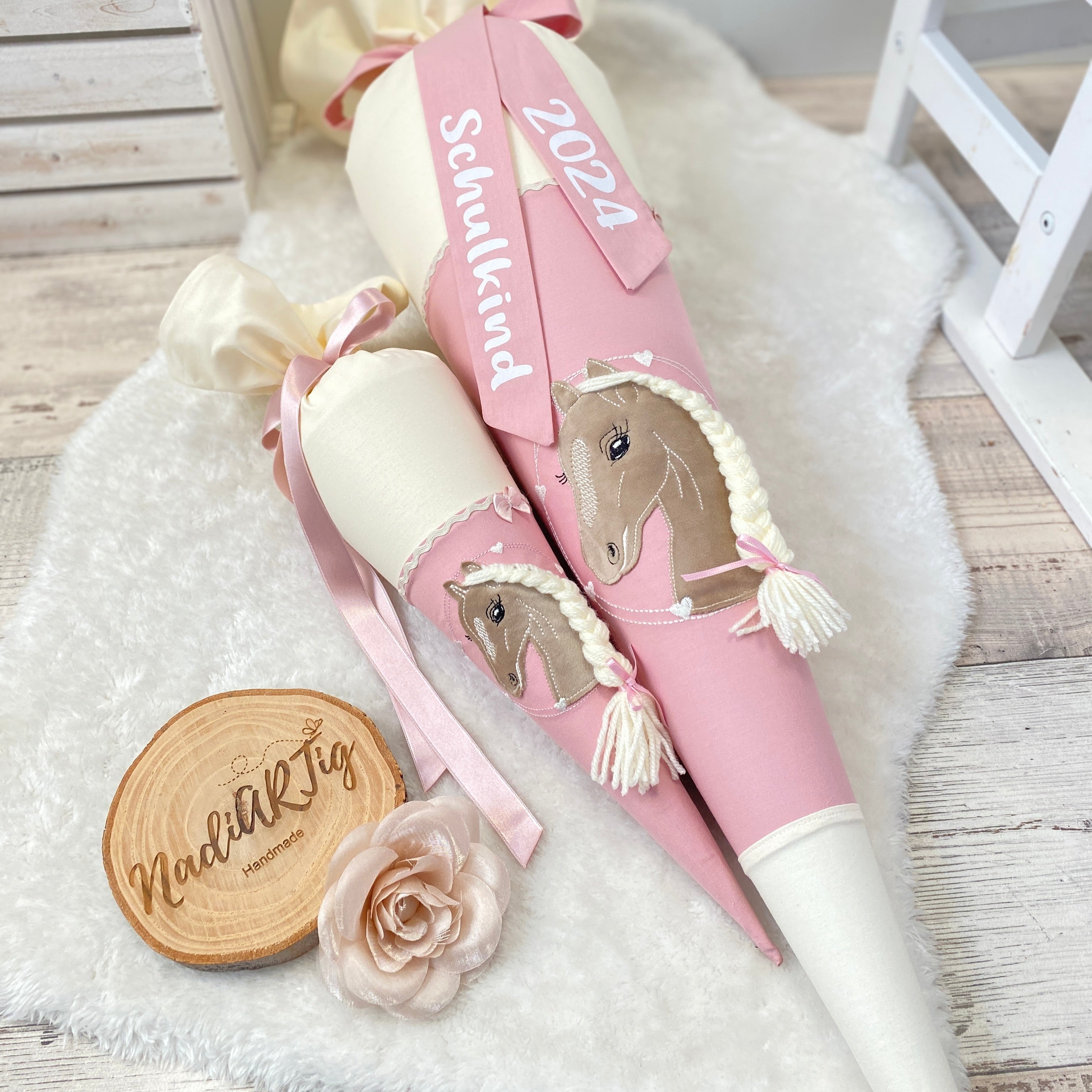 Geschwistertute Pferd in beige puder