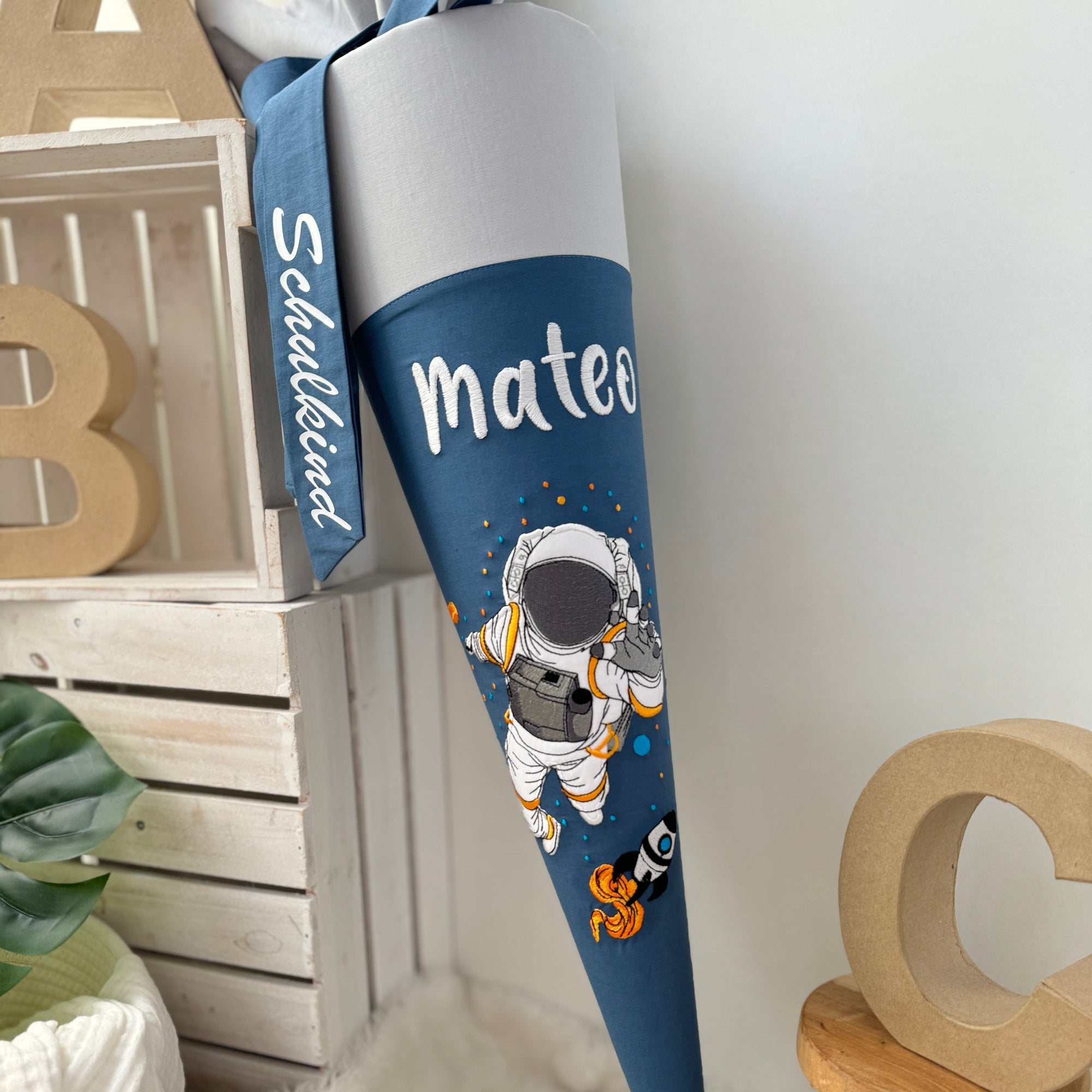 Schultüte Astronaut in grau/dustyblue