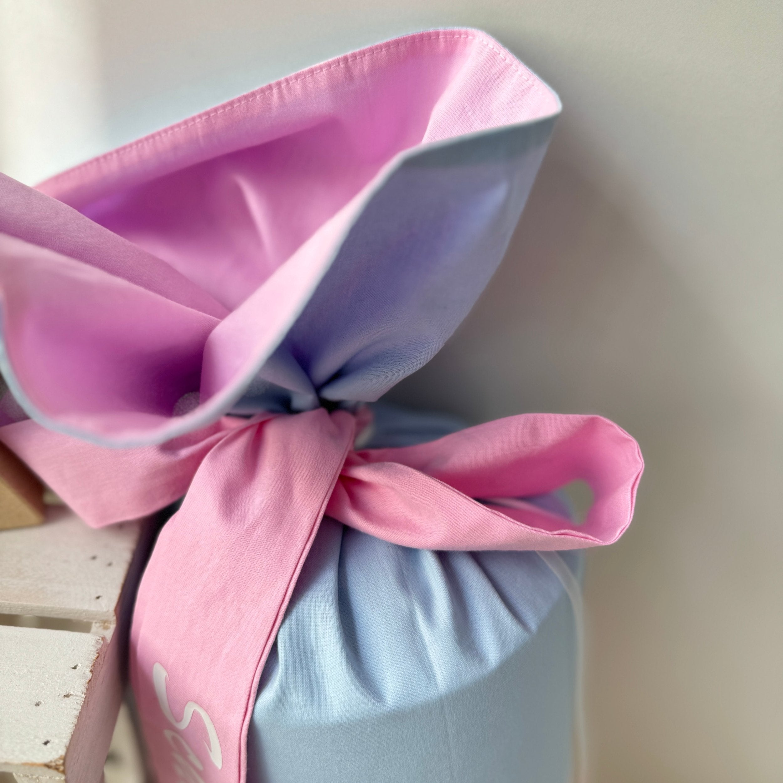 Schultüte Pferd mit Banner in hellblau/rosa