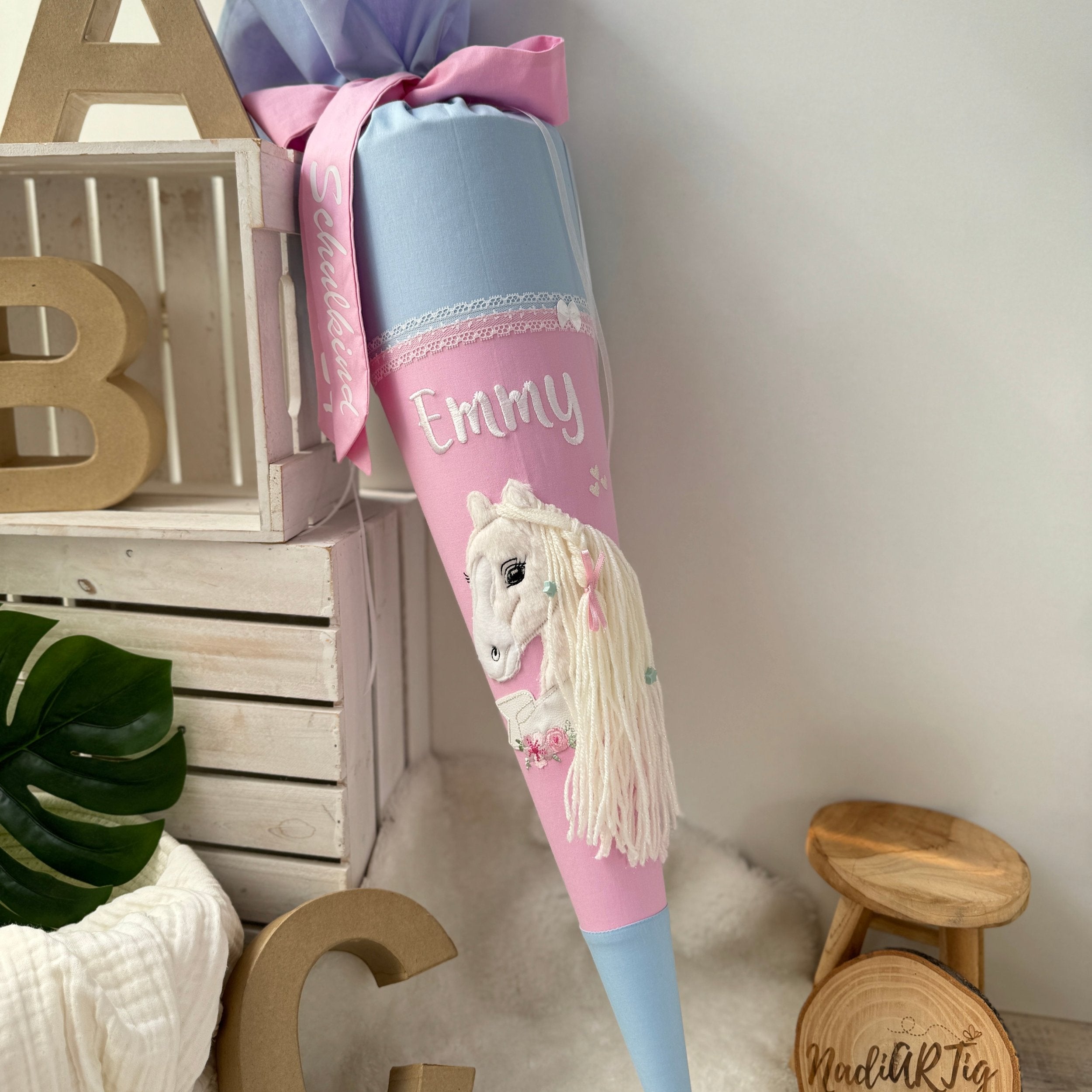 Schultüte Pferd mit Banner in hellblau/rosa