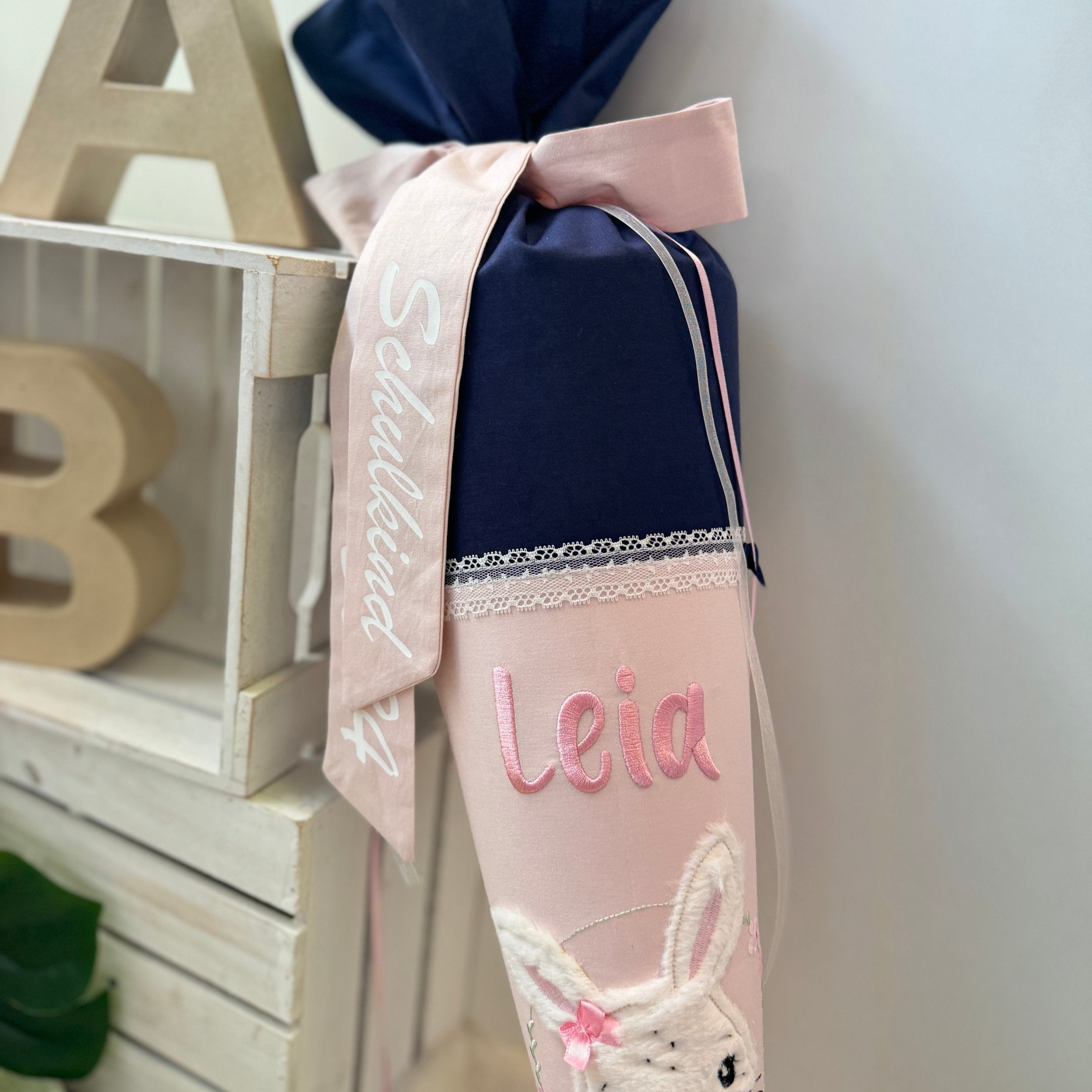 Schultüte Hase in dunkelblau/puderrosé