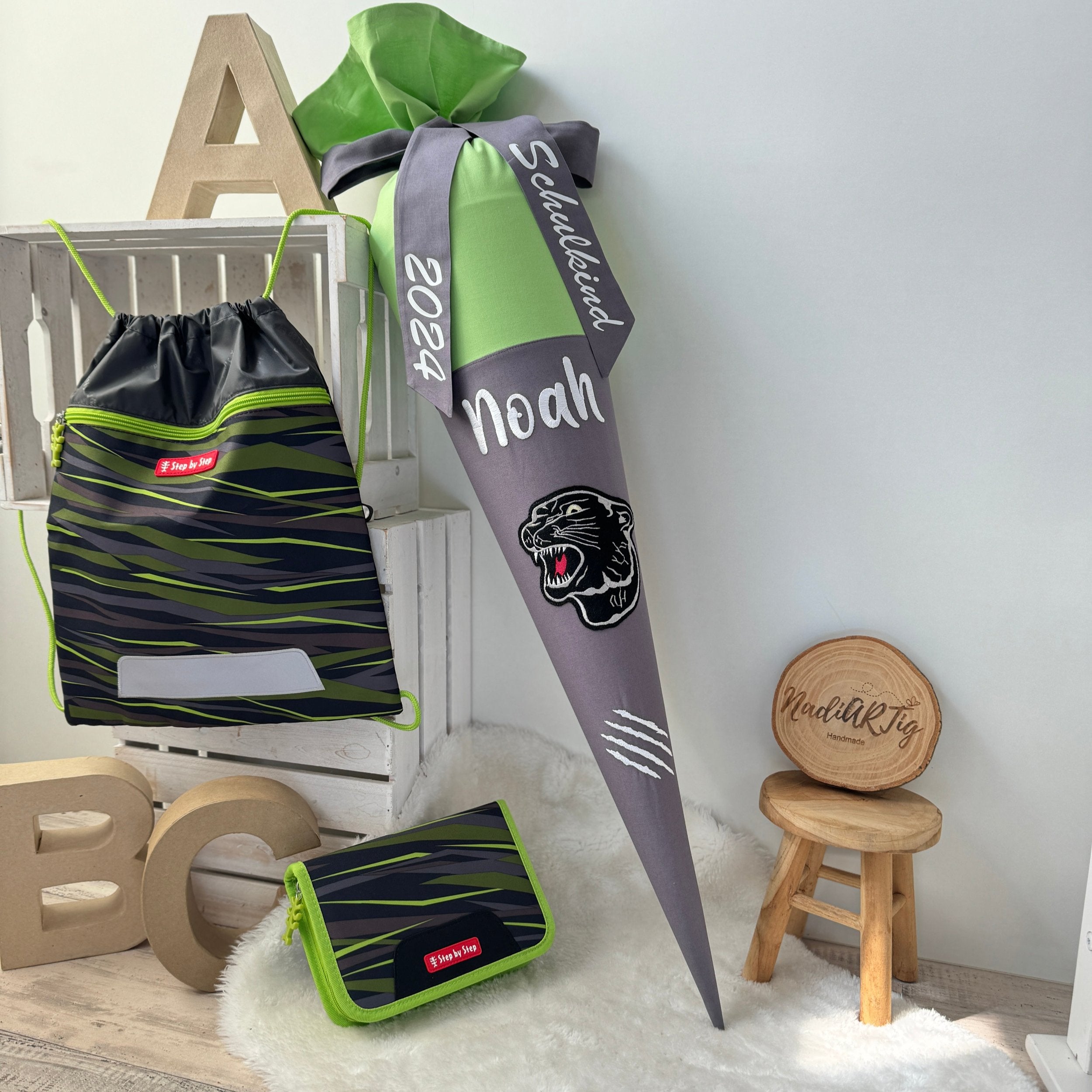 Schultüte Black Panther in limete/anthrazit