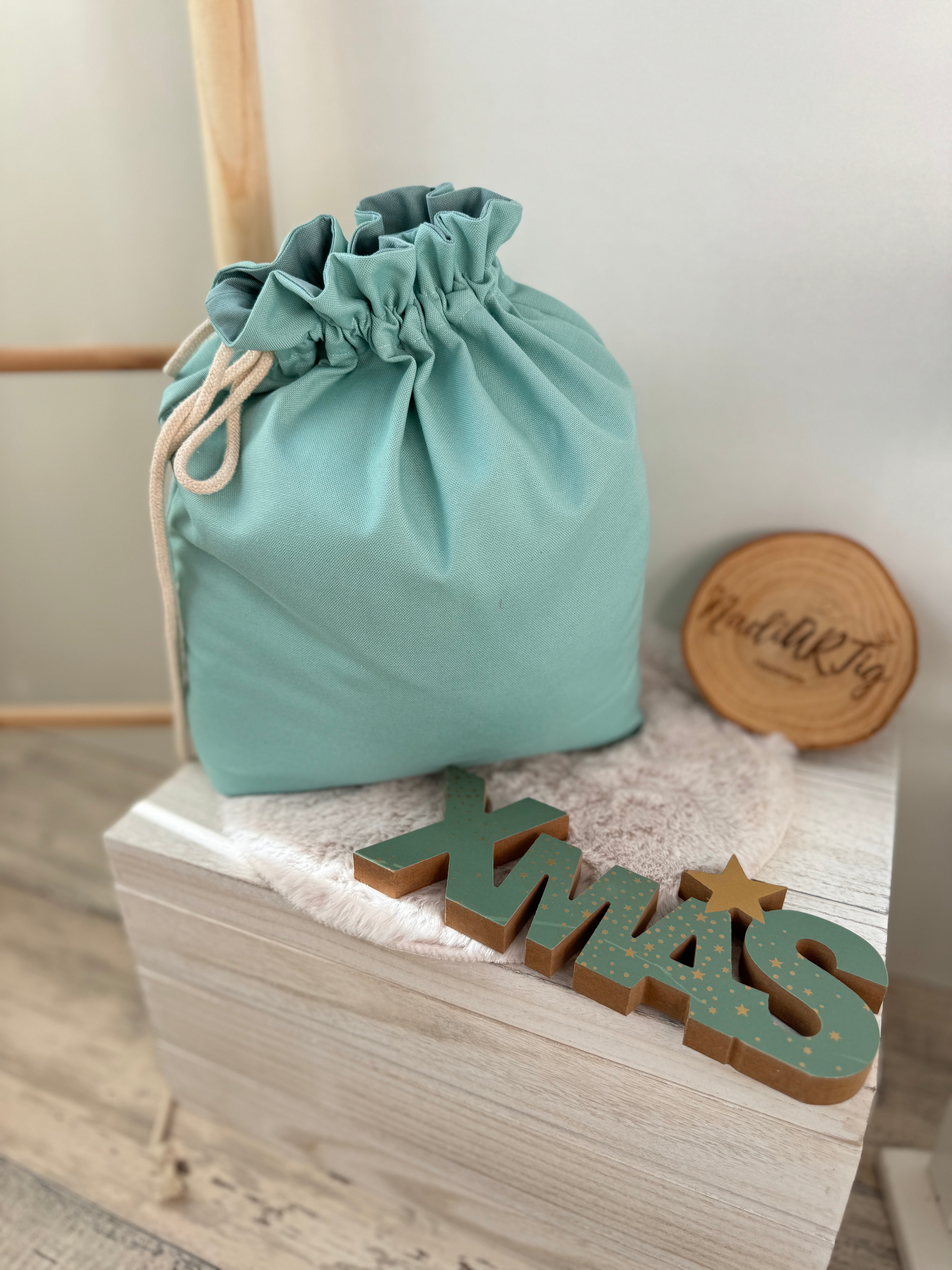 Nikolaus Beutel mit Name | Bär mit Tanne in mint grün