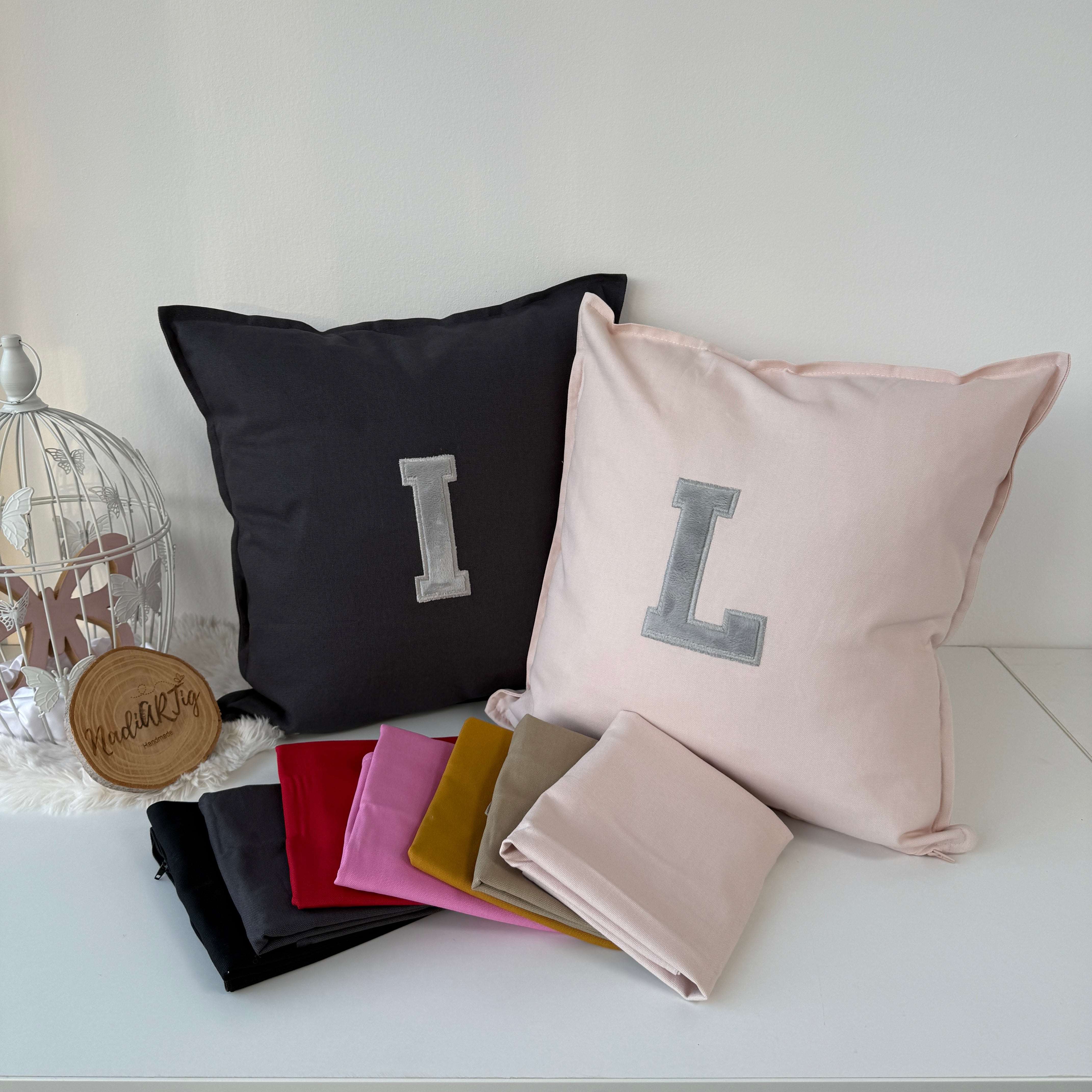 Personalisiertes Statement Kissen mit Initialen