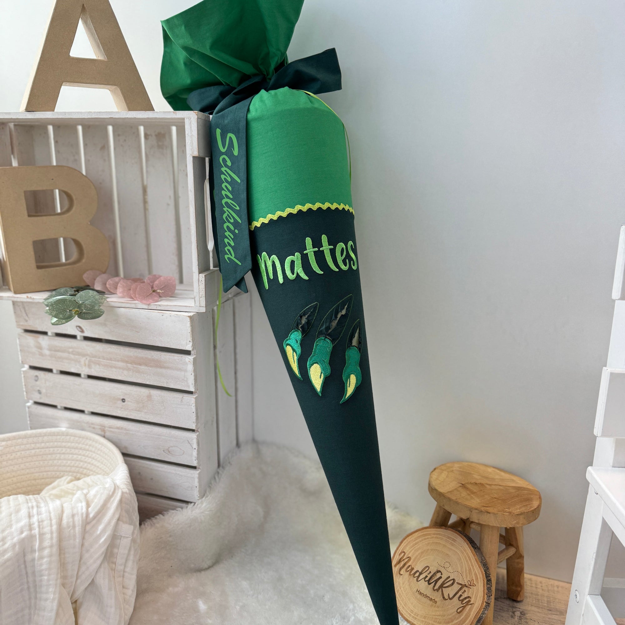 Schultüte T-Rex Krallen in dunkelgrün