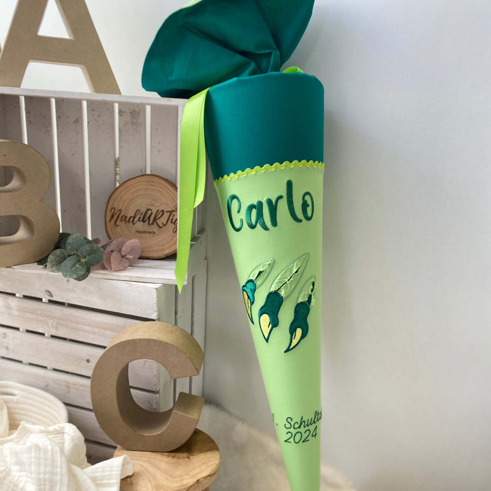 Schultüte T-Rex Krallen in grün