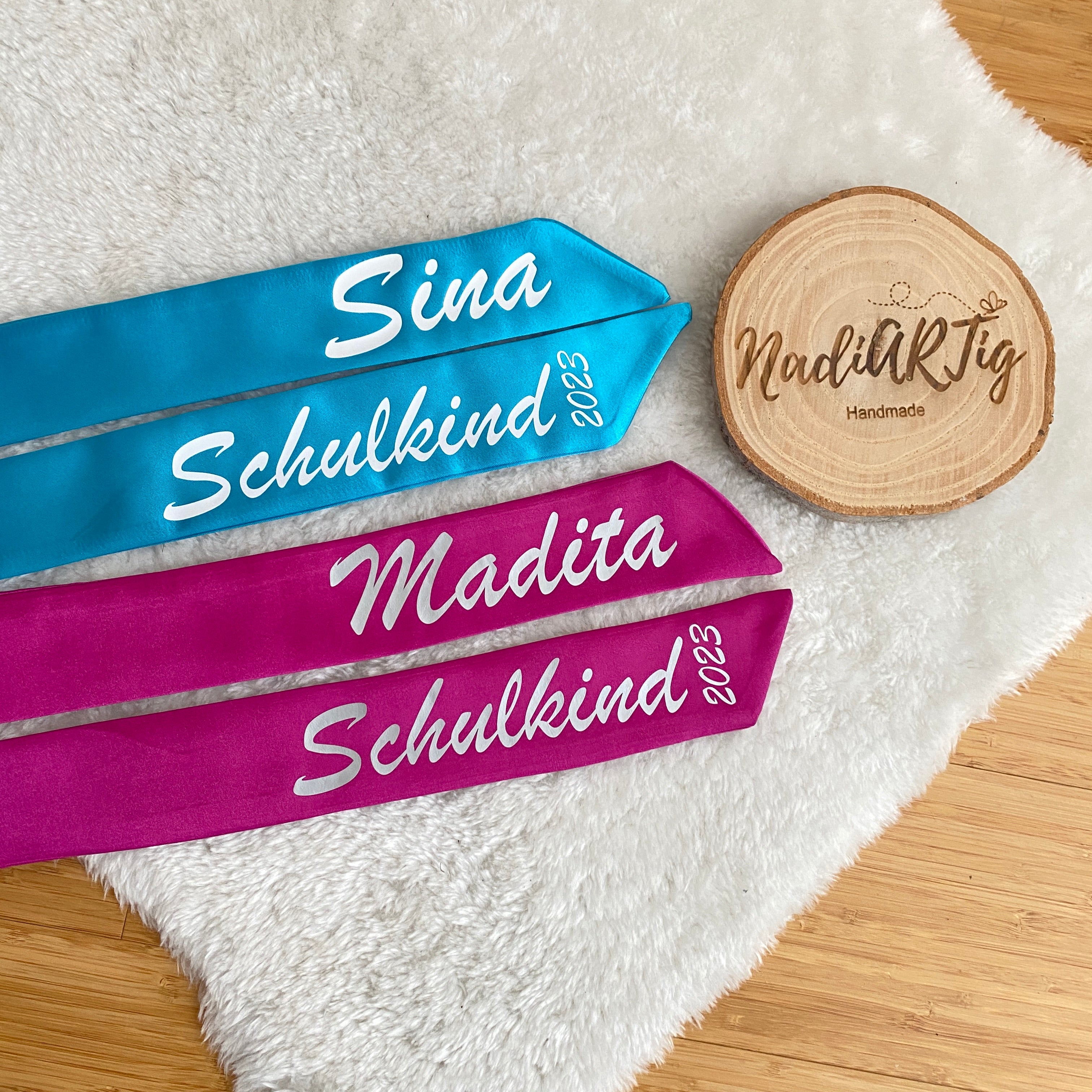 Satin-Stoffschleife für die Schultüte | Schultütenschleife mit Namen