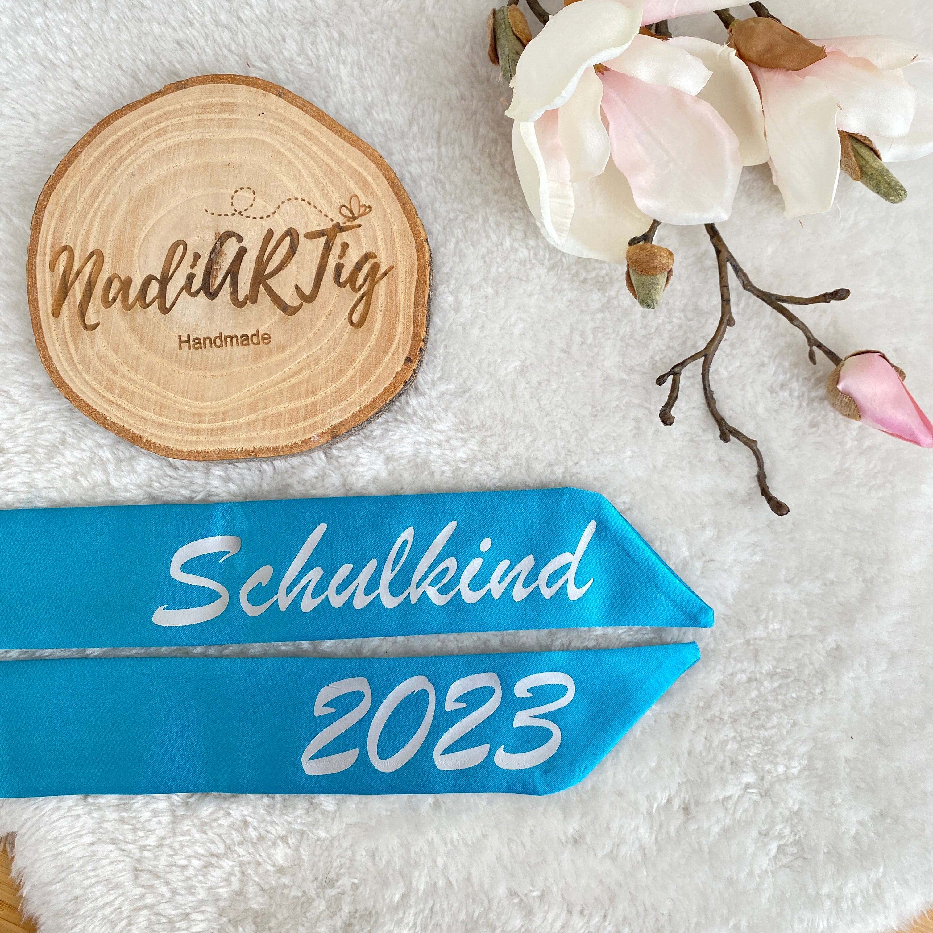 Satin-Stoffschleife für die Schultüte | Schultütenschleife mit Namen