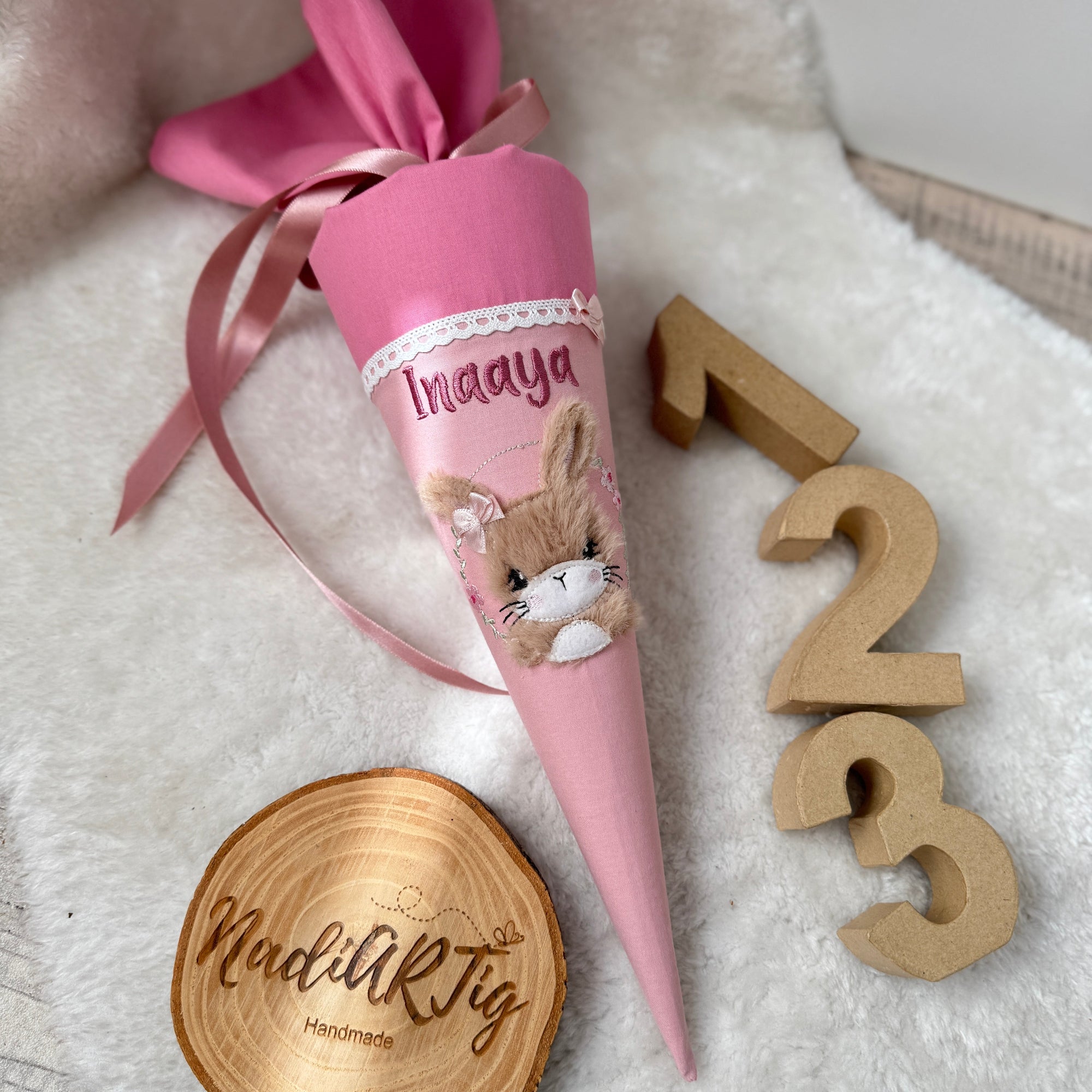 Kindergarten-Schultüte Hase in altrosa/puder