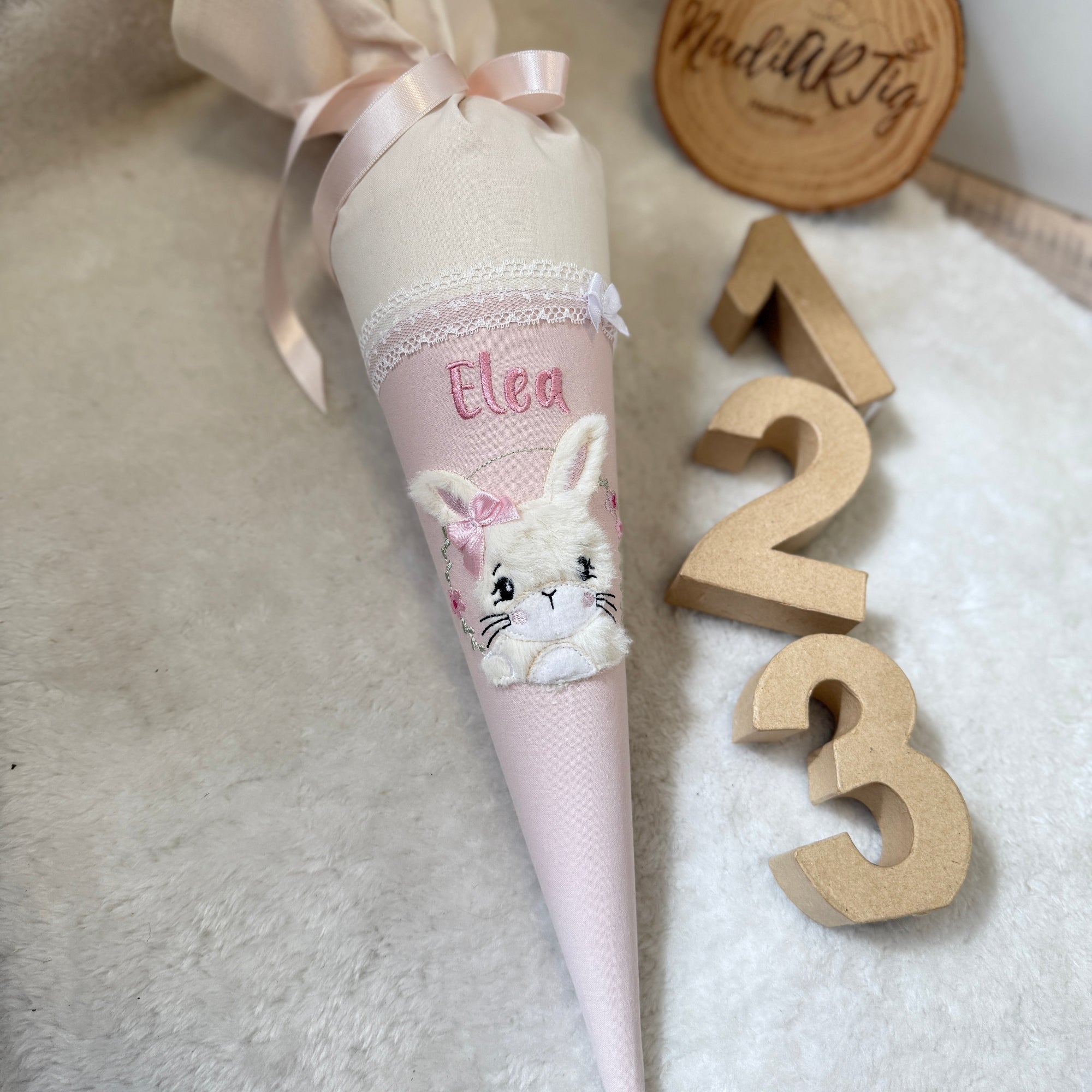 Kindergarten-Schultüte Hase in cremebeige/puderrosé