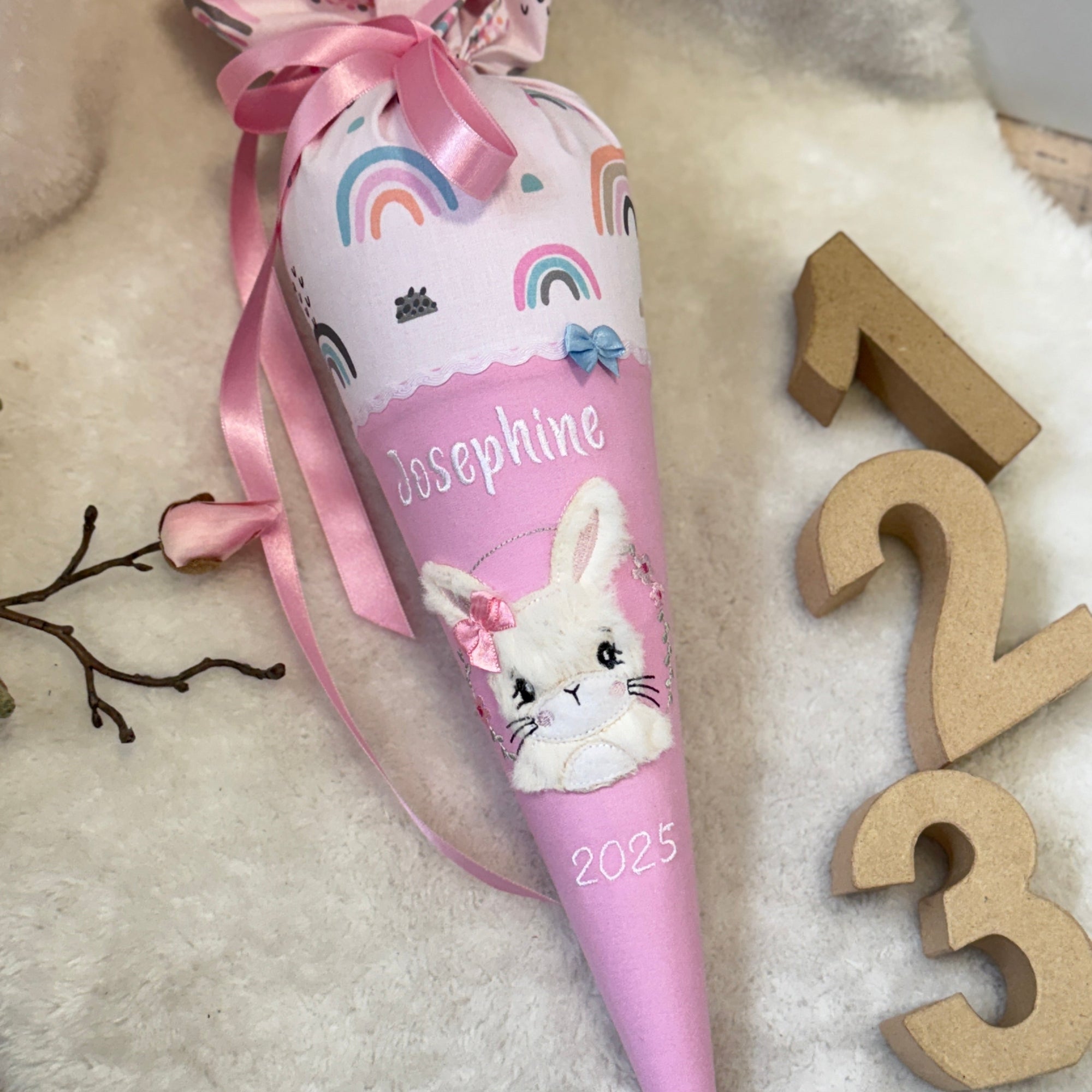 Kindergarten-Schultüte Hase in rosa Regenbogen