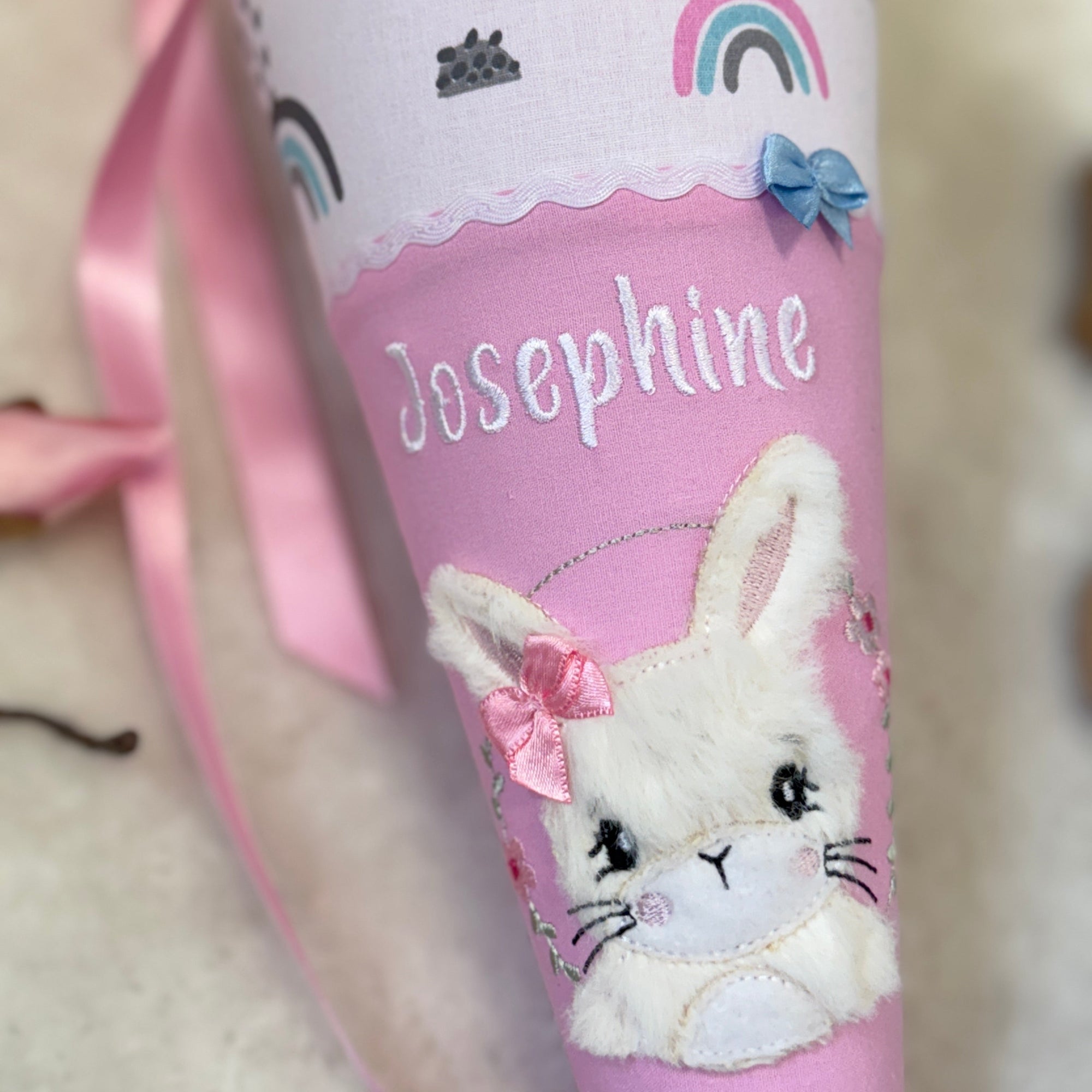 Kindergarten-Schultüte Hase in rosa Regenbogen