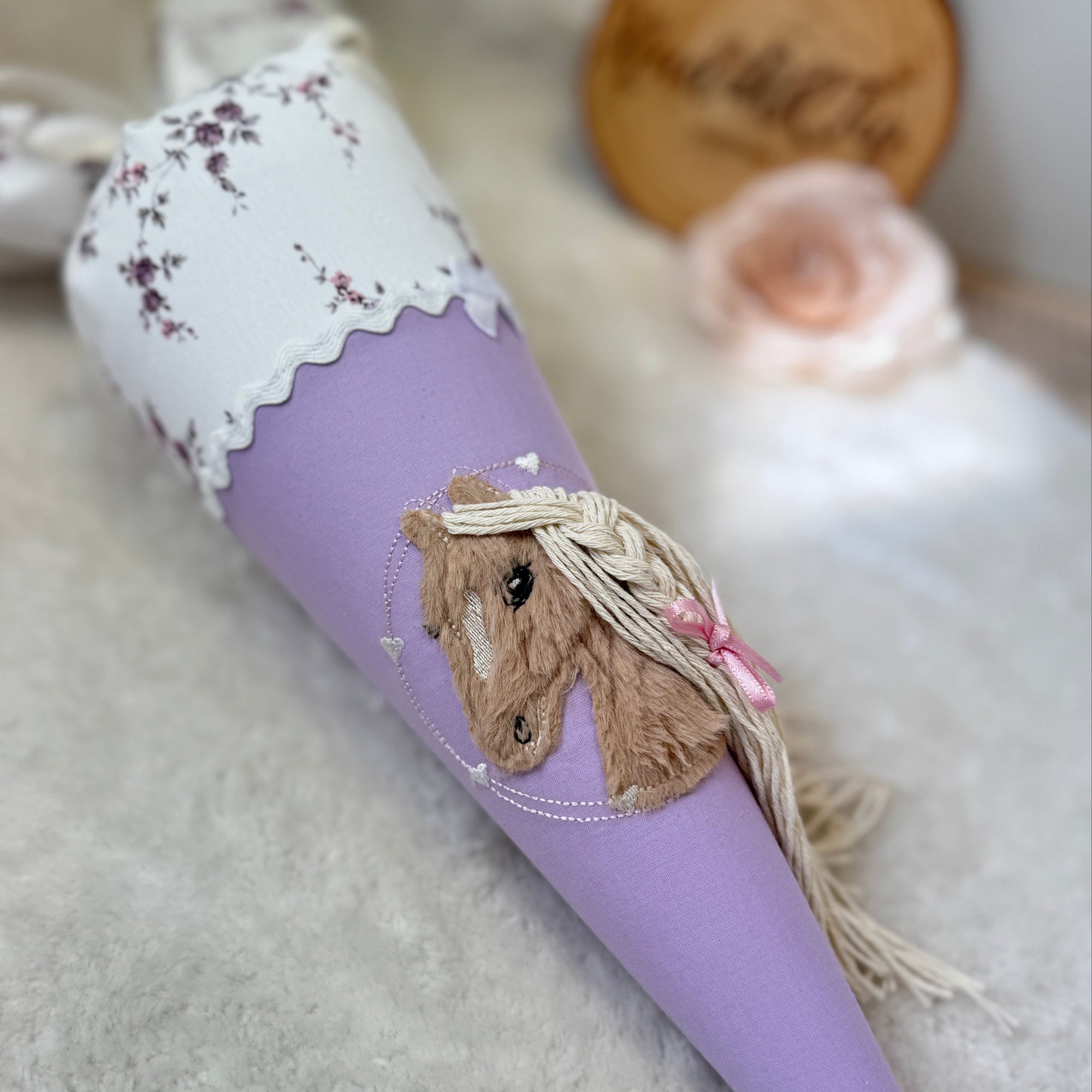 Kindergarten Schultute Pferd Flieder Blueten