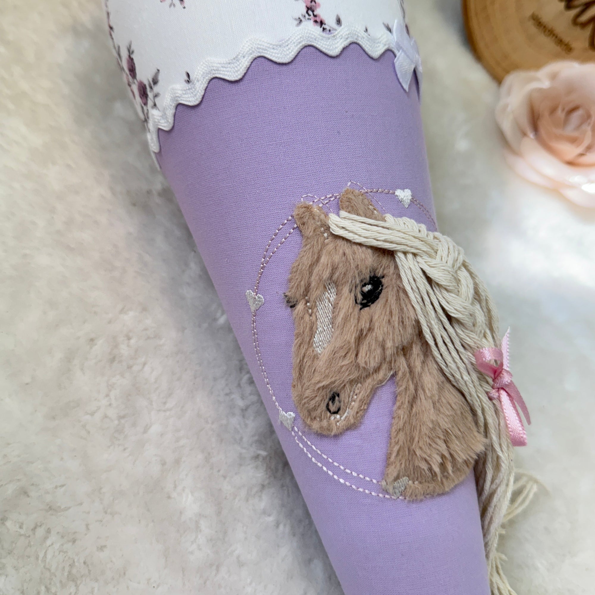 Kindergarten Schultute Pferd Flieder Blueten