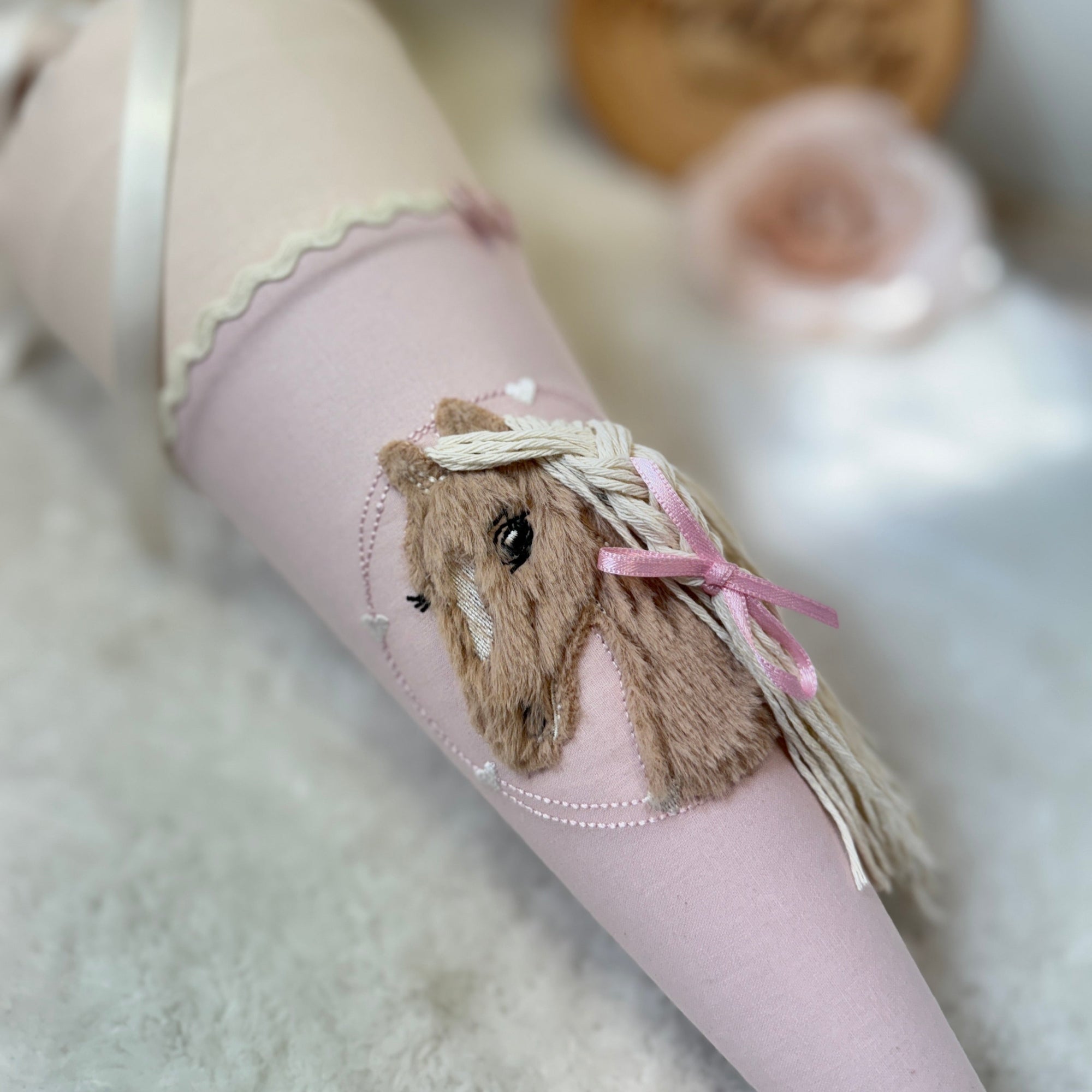Kindergarten Schultute braunes Pferd beige puder