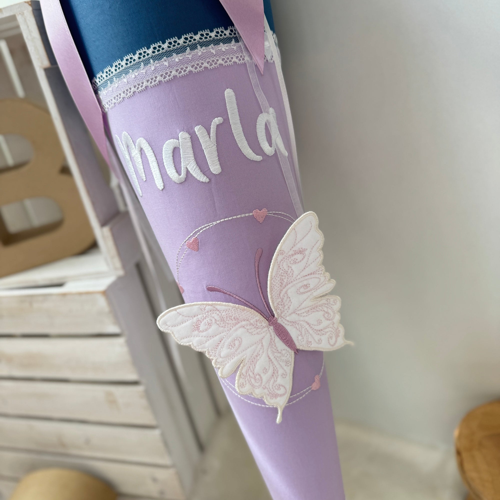 Schultüte 3D-Schmetterling in dusty blue/flieder
